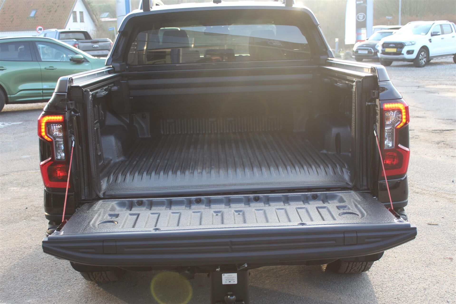 Billede af Ford Ranger Double Cab 2,3 EcoBoost  Plugin-hybrid Stormtrak e-4WD 281HK Pick-Up 10g Aut.