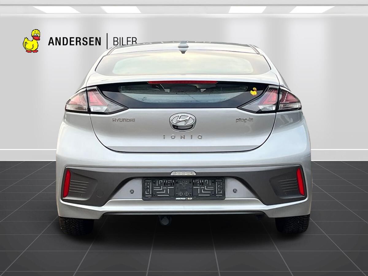 Billede af Hyundai Ioniq 1,6 GDI  Plugin-hybrid Premium plug-in 141HK 5d 6g Aut.