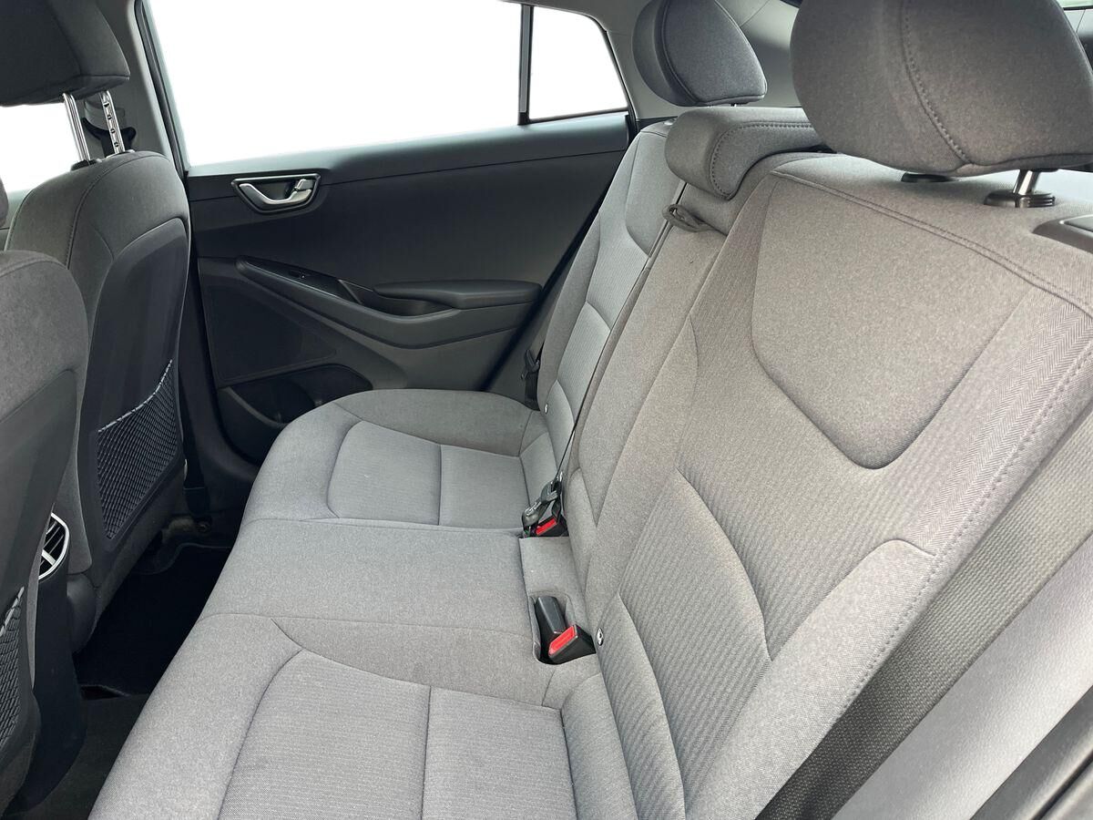 Billede af Hyundai Ioniq 1,6 GDI  Plugin-hybrid Premium plug-in 141HK 5d 6g Aut.