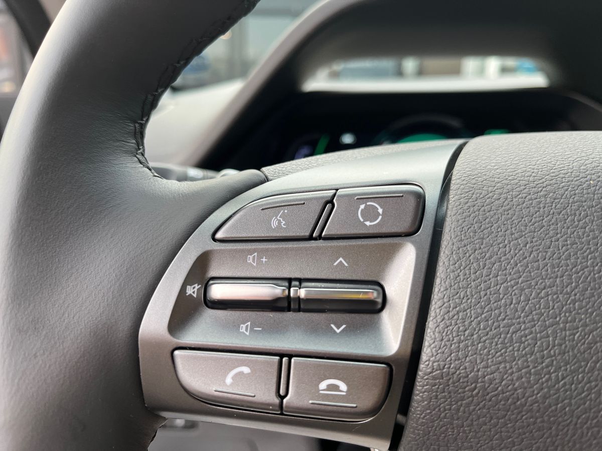 Billede af Hyundai Ioniq 1,6 GDI  Plugin-hybrid Premium plug-in 141HK 5d 6g Aut.