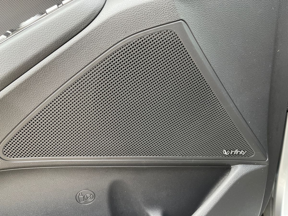 Billede af Hyundai Ioniq 1,6 GDI  Plugin-hybrid Premium plug-in 141HK 5d 6g Aut.