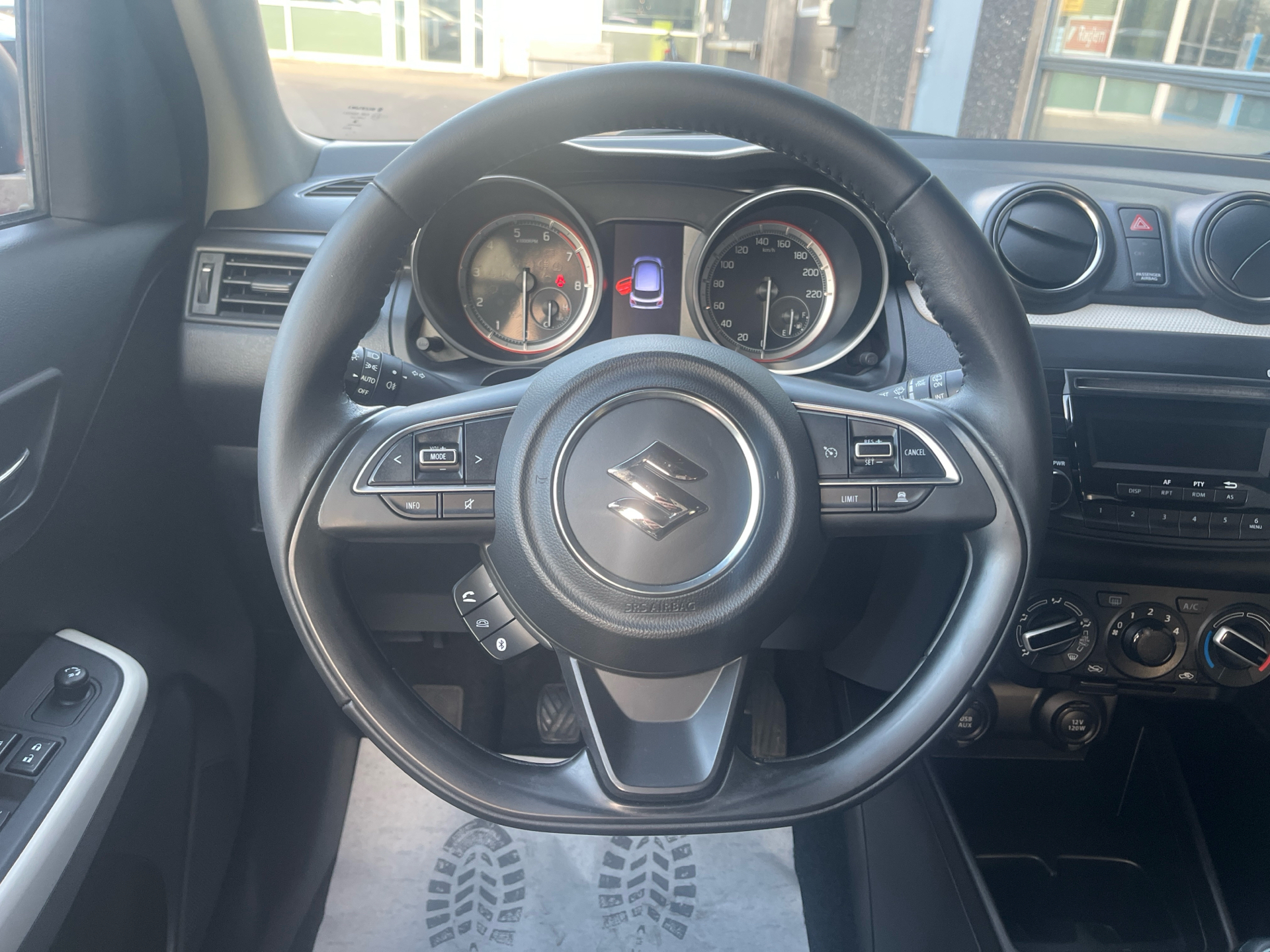 Billede af Suzuki Swift 1,2 Dualjet Club AEB 90HK 5d