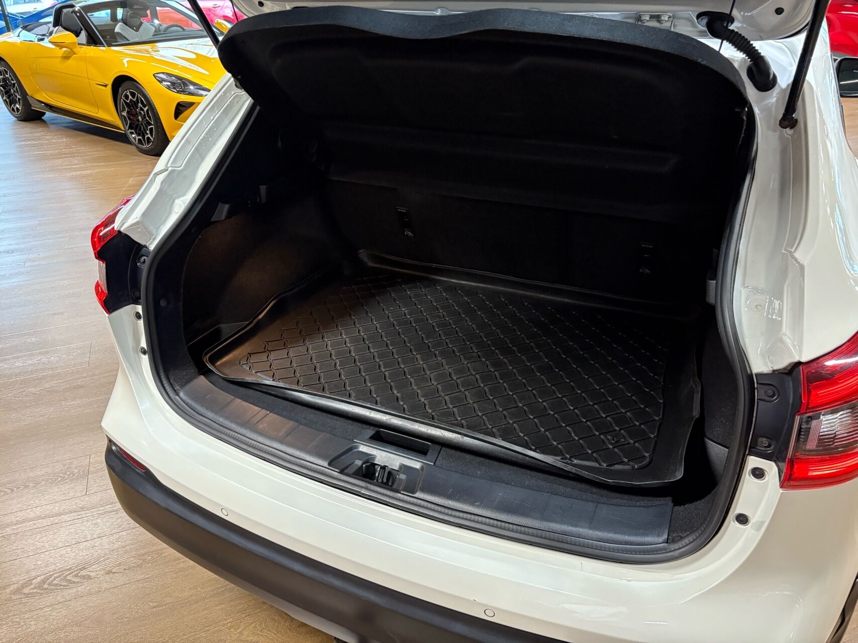 Billede af Nissan Qashqai 1,2 Dig-T N-Connecta 115HK 5d 6g