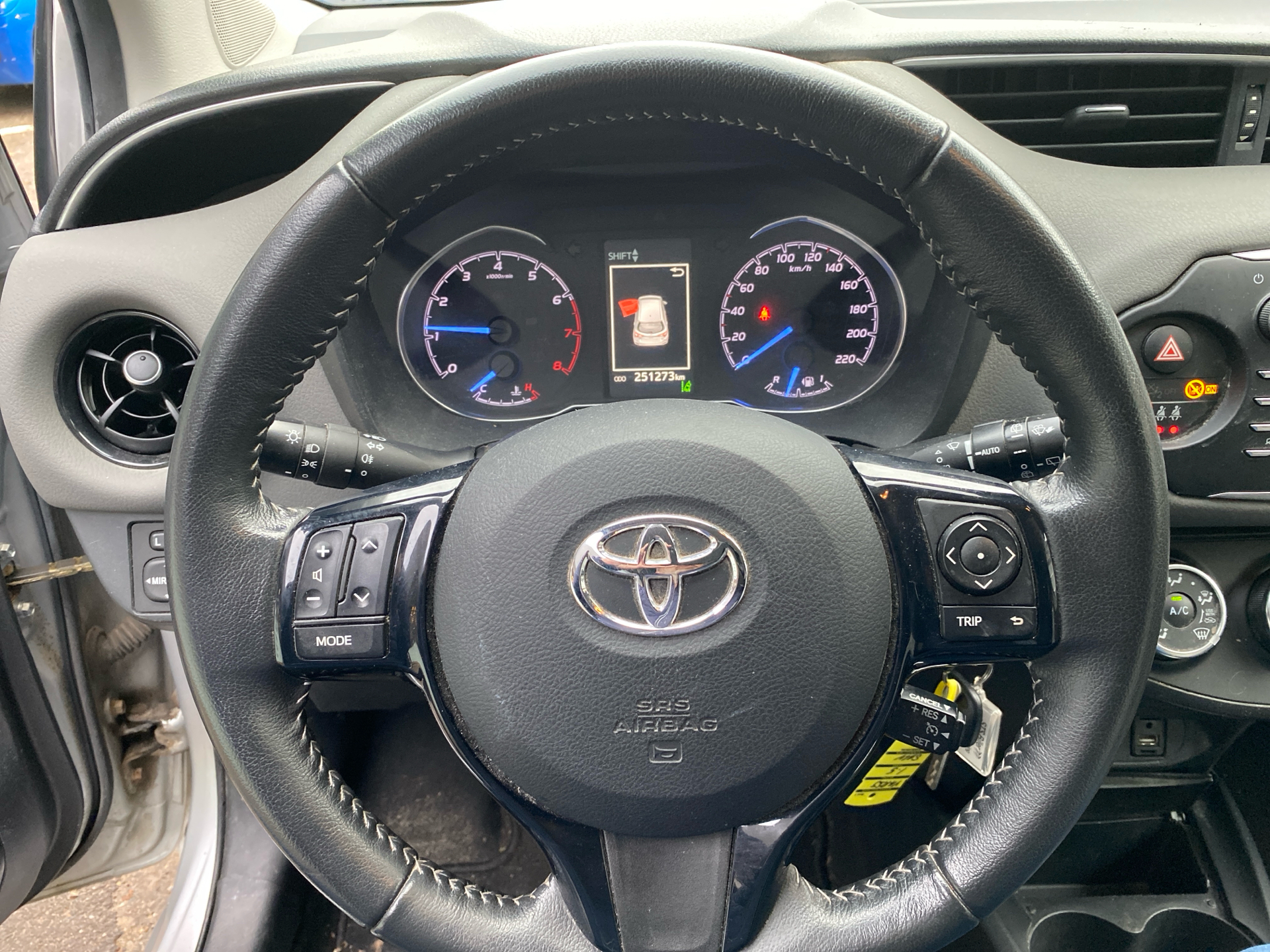 Billede af Toyota Yaris 1,5 VVT-I T2 111HK 5d 6g