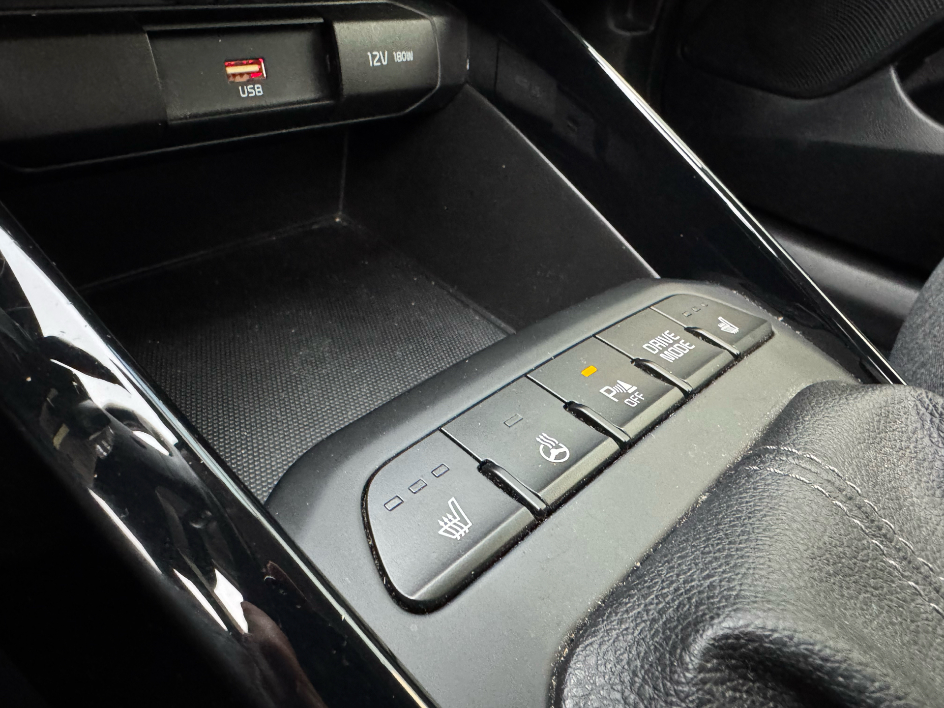 Billede af Kia Stonic 1,0 T-GDI  Mild hybrid Prestige m/Upgrade 100HK 5d 6g