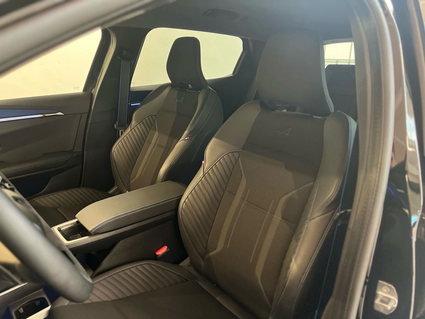 Billede af Renault Scénic E-TECH Esprit Alpine 220HK Aut.