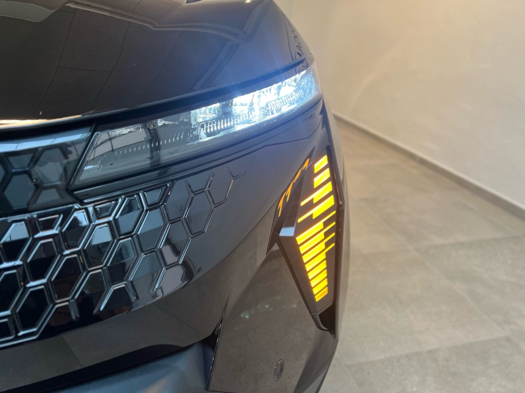 Billede af Renault Scénic E-TECH Esprit Alpine 220HK Aut.