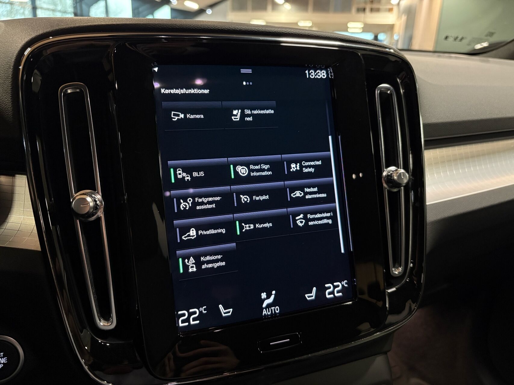 Billede af Volvo XC40 1,5 T5 Recharge  Plugin-hybrid Plus 262HK 5d 7g Aut.