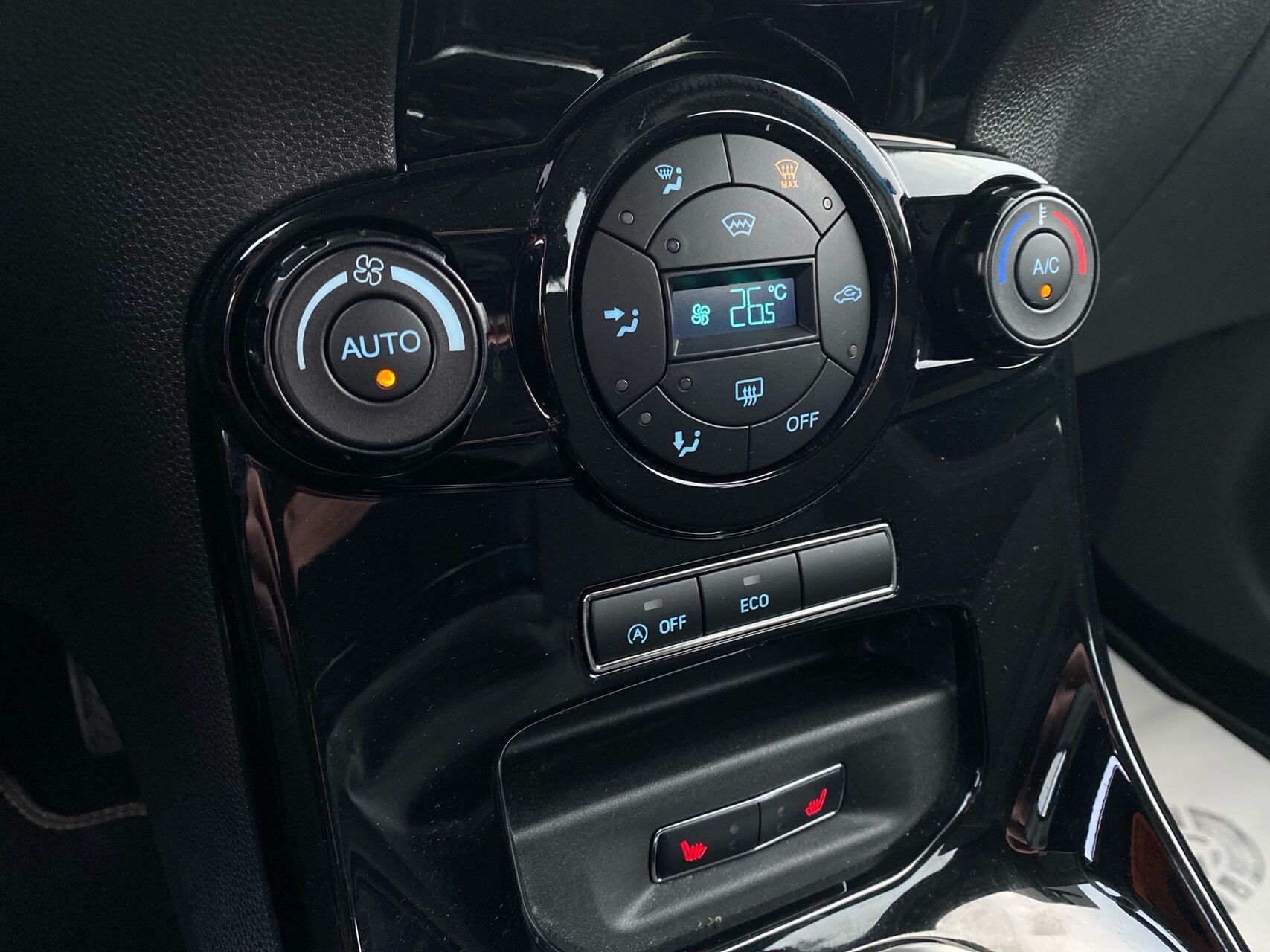 Billede af Ford Fiesta 1,0 EcoBoost Titanium Start/Stop 125HK 5d