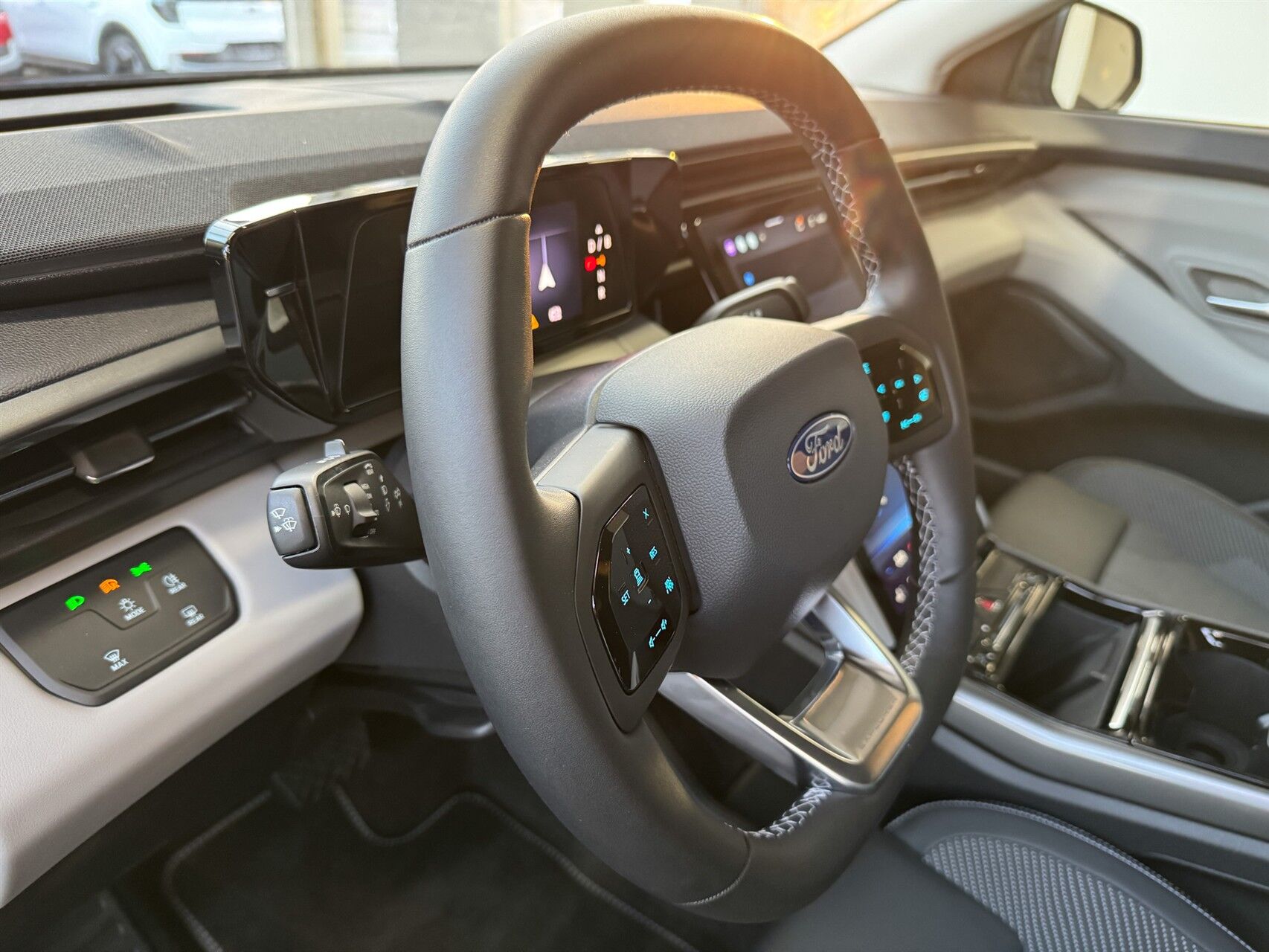 Billede af Ford Explorer EL UR Select RWD 286HK 5d Aut.