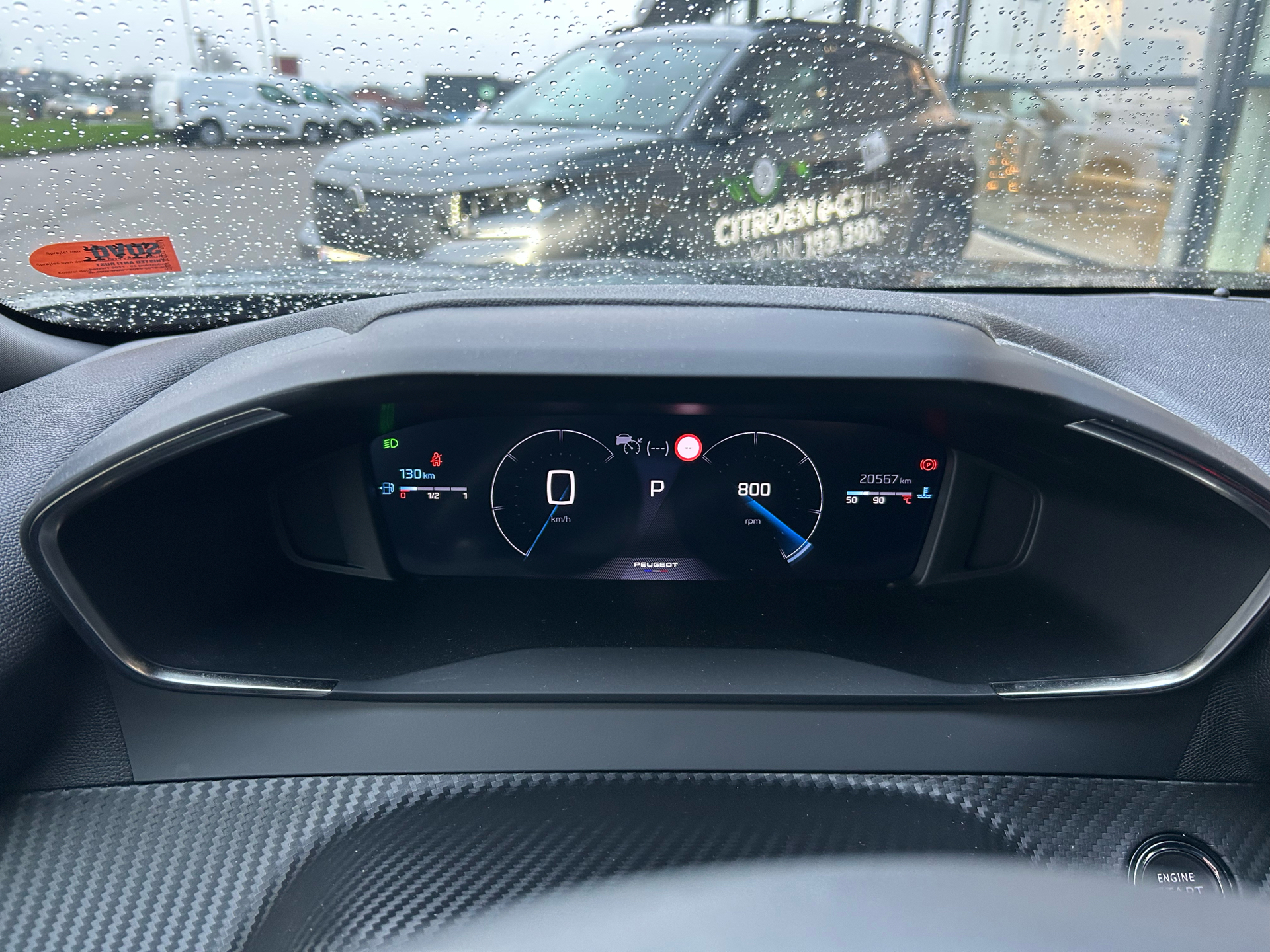 Billede af Peugeot 2008 1,2 PureTech First Selection EAT8 130HK 5d 8g Aut.