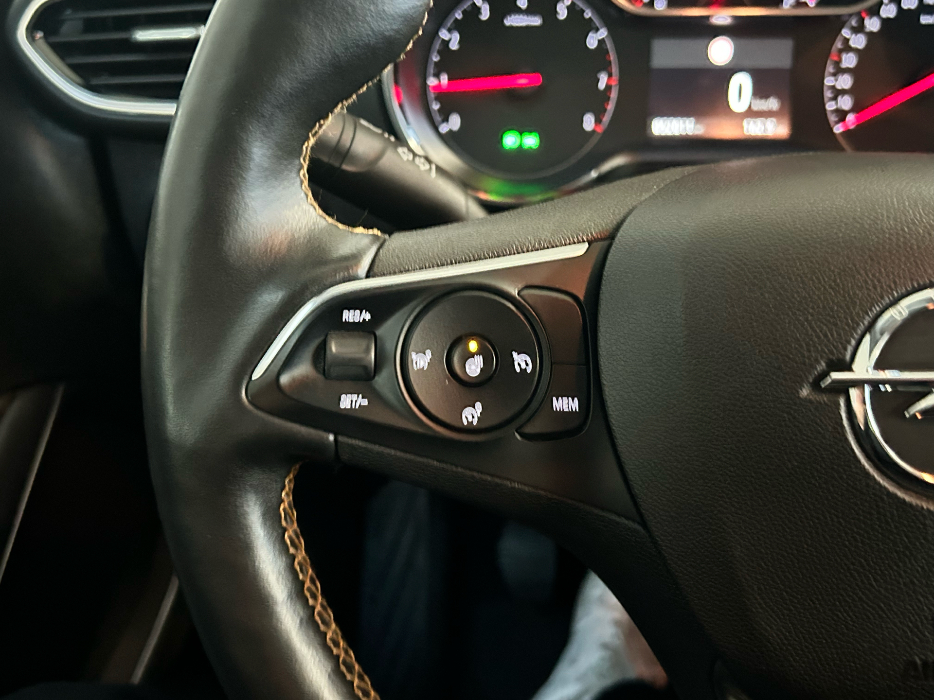 Billede af Opel Crossland X 1,2 T Impress Start/Stop 110HK 5d 6g