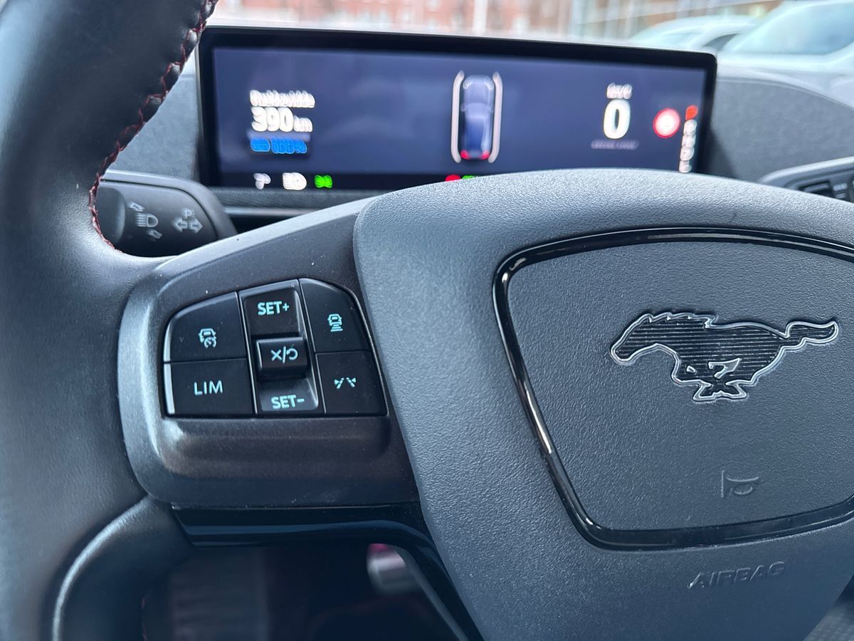 Billede af Ford Mustang Mach-E EL SR AWD 269HK 5d Aut.