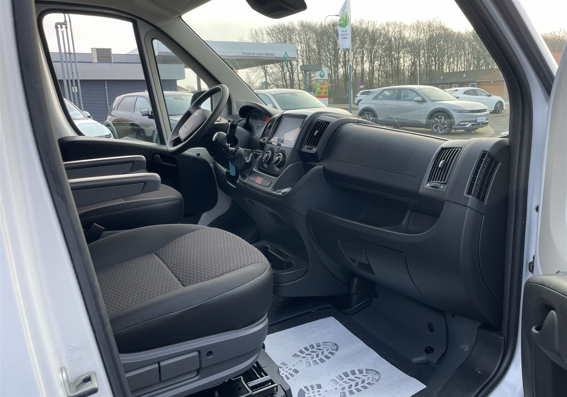 Billede af Peugeot Boxer 335 L3H2 2,2 BlueHDi Premium 140HK Van 6g