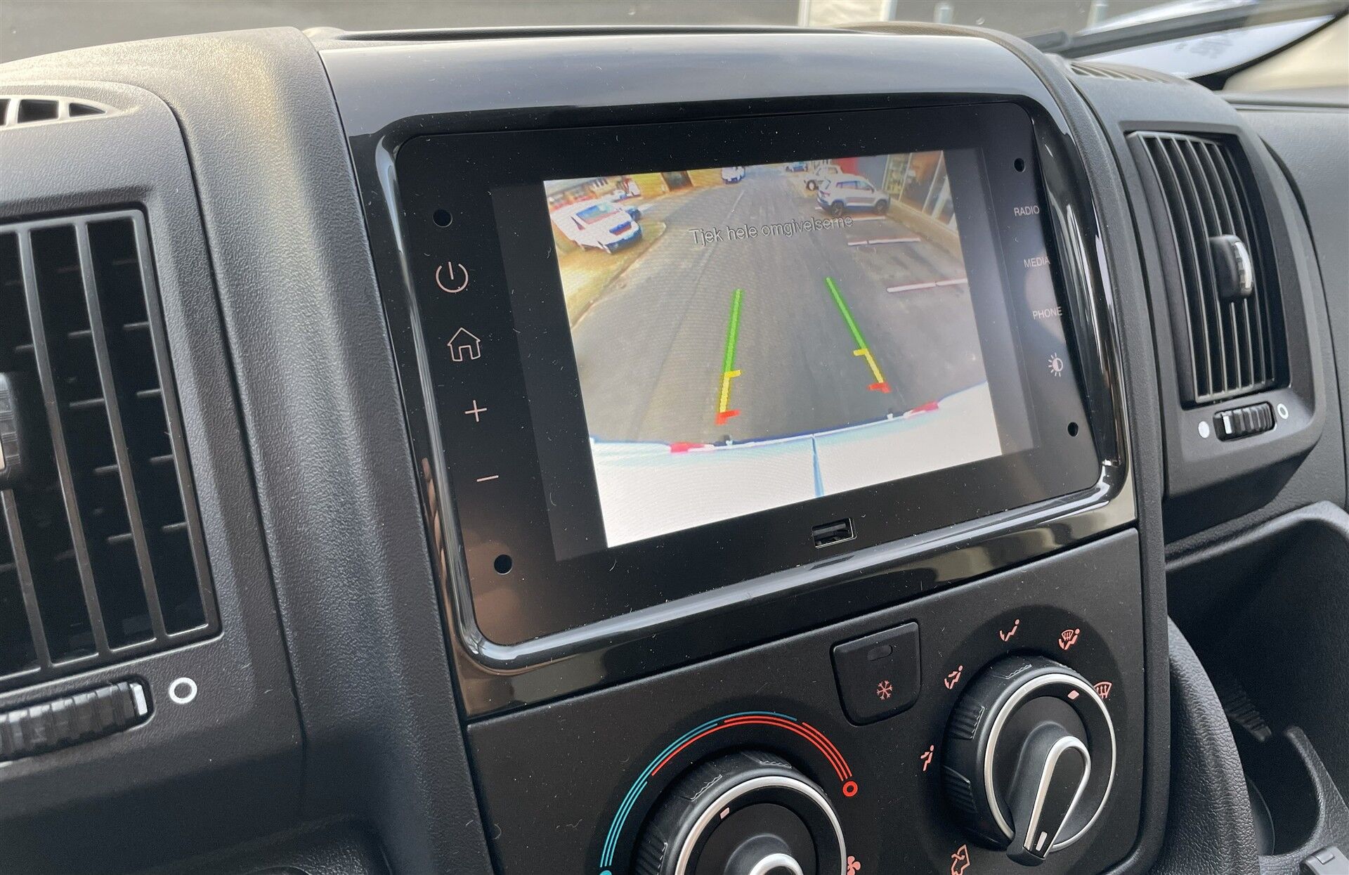 Billede af Peugeot Boxer 335 L3H2 2,2 BlueHDi Premium 140HK Van 6g