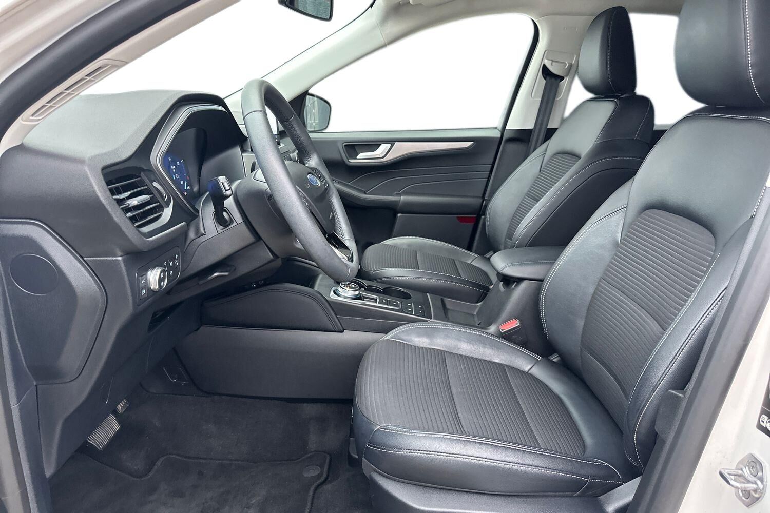 Billede af Ford Kuga 2,5 Plugin-hybrid Titanium X CVT 225HK 5d Trinl. Gear