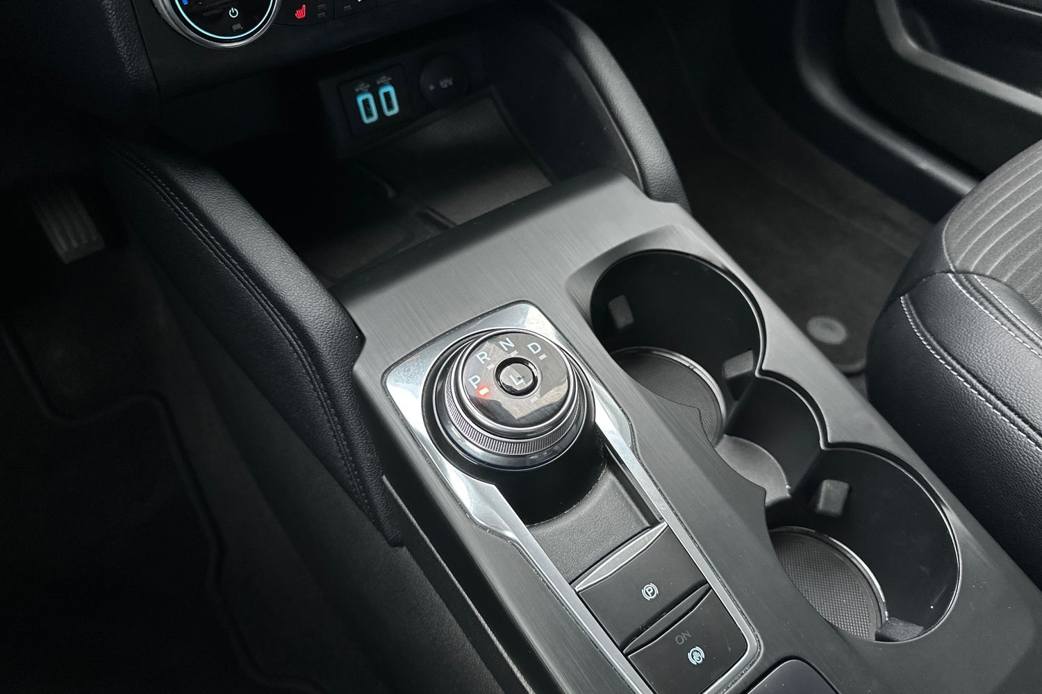 Billede af Ford Kuga 2,5 Plugin-hybrid Titanium X CVT 225HK 5d Trinl. Gear