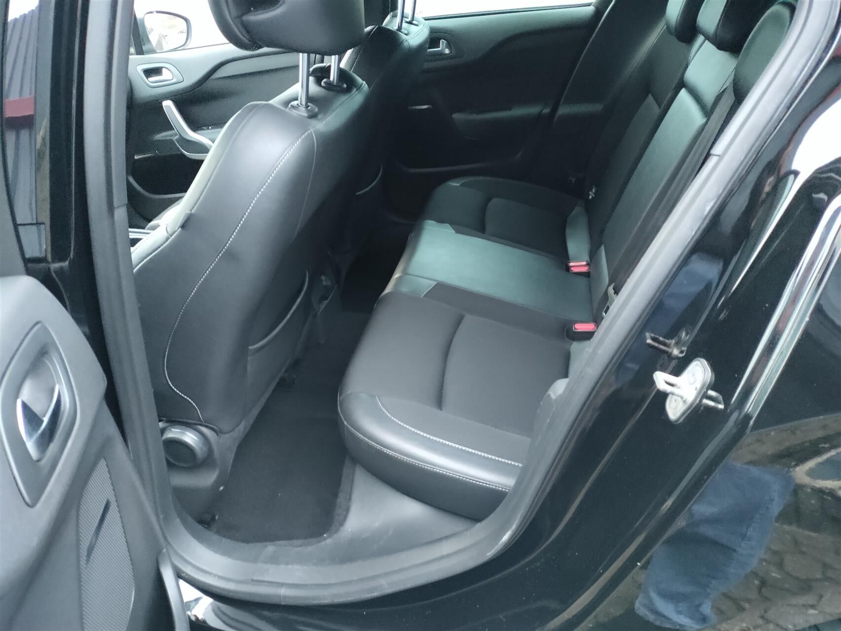 Billede af Citroën DS4 1,6 e-HDi Design E6G 115HK 5d 6g Aut.