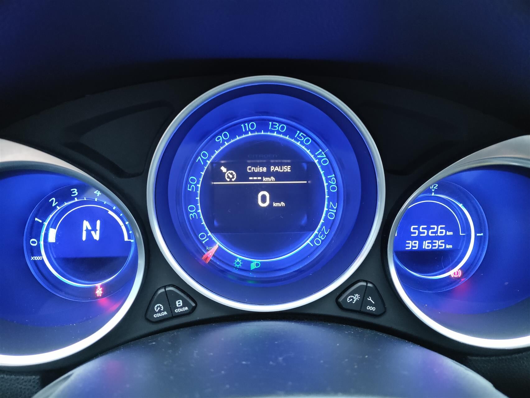 Billede af Citroën DS4 1,6 e-HDi Design E6G 115HK 5d 6g Aut.