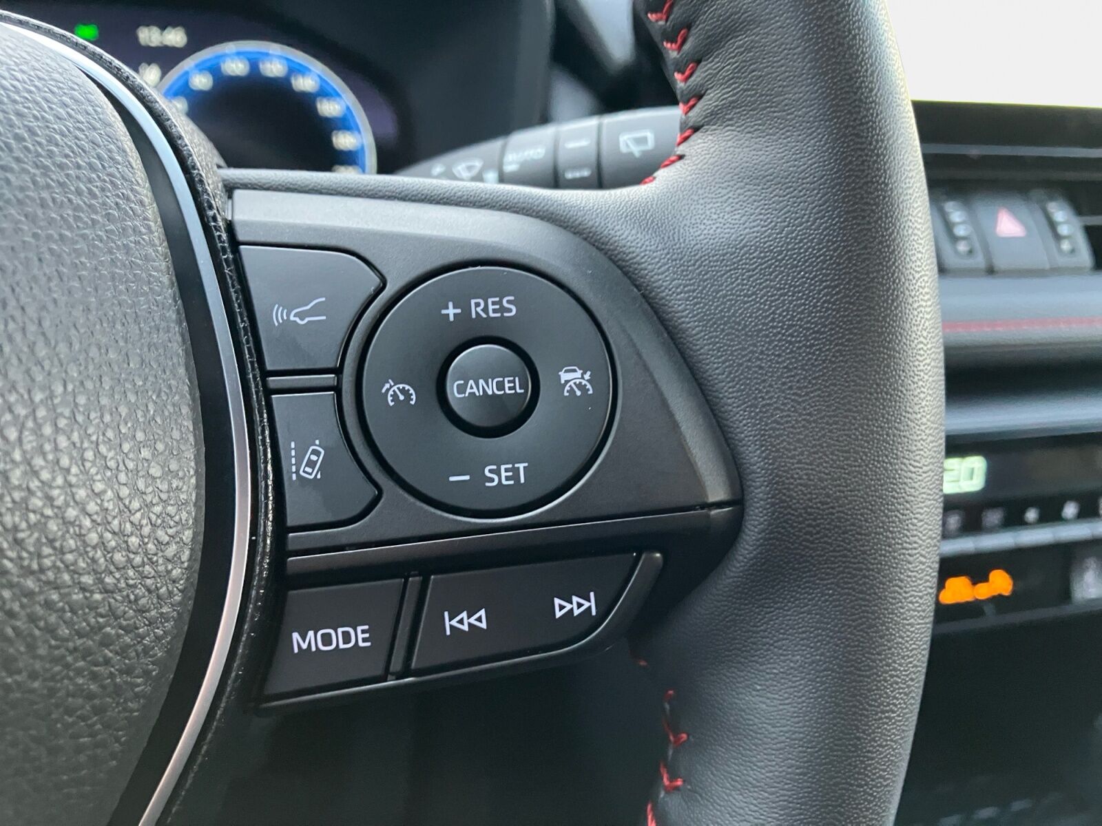 Billede af Toyota RAV4 Plug-in 2,5 Plugin-hybrid Active Comfort AWD 306HK 5d 6g Aut.