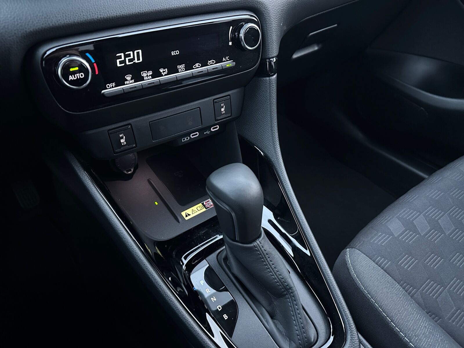 Billede af Toyota Yaris 1,5 Hybrid Style Technology 116HK 5d Trinl. Gear