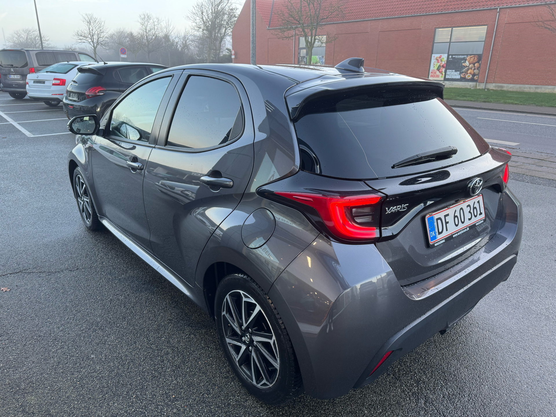 Billede af Toyota Yaris 1,5 VVT-I Active Technology & Design 125HK 5d 6g