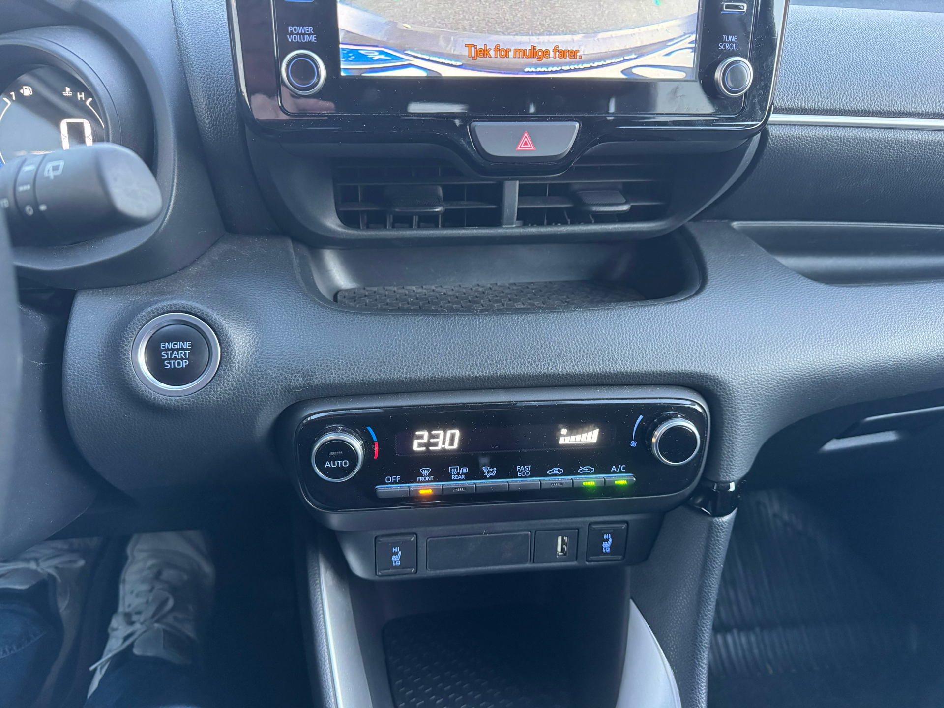 Billede af Toyota Yaris 1,5 VVT-I Active Technology & Design 125HK 5d 6g