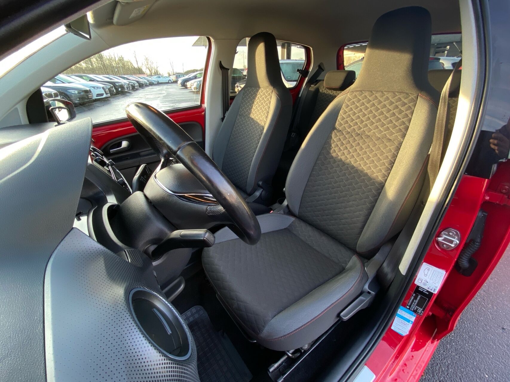 Billede af VW up 1,0 MPI BMT Sound 60HK 5d