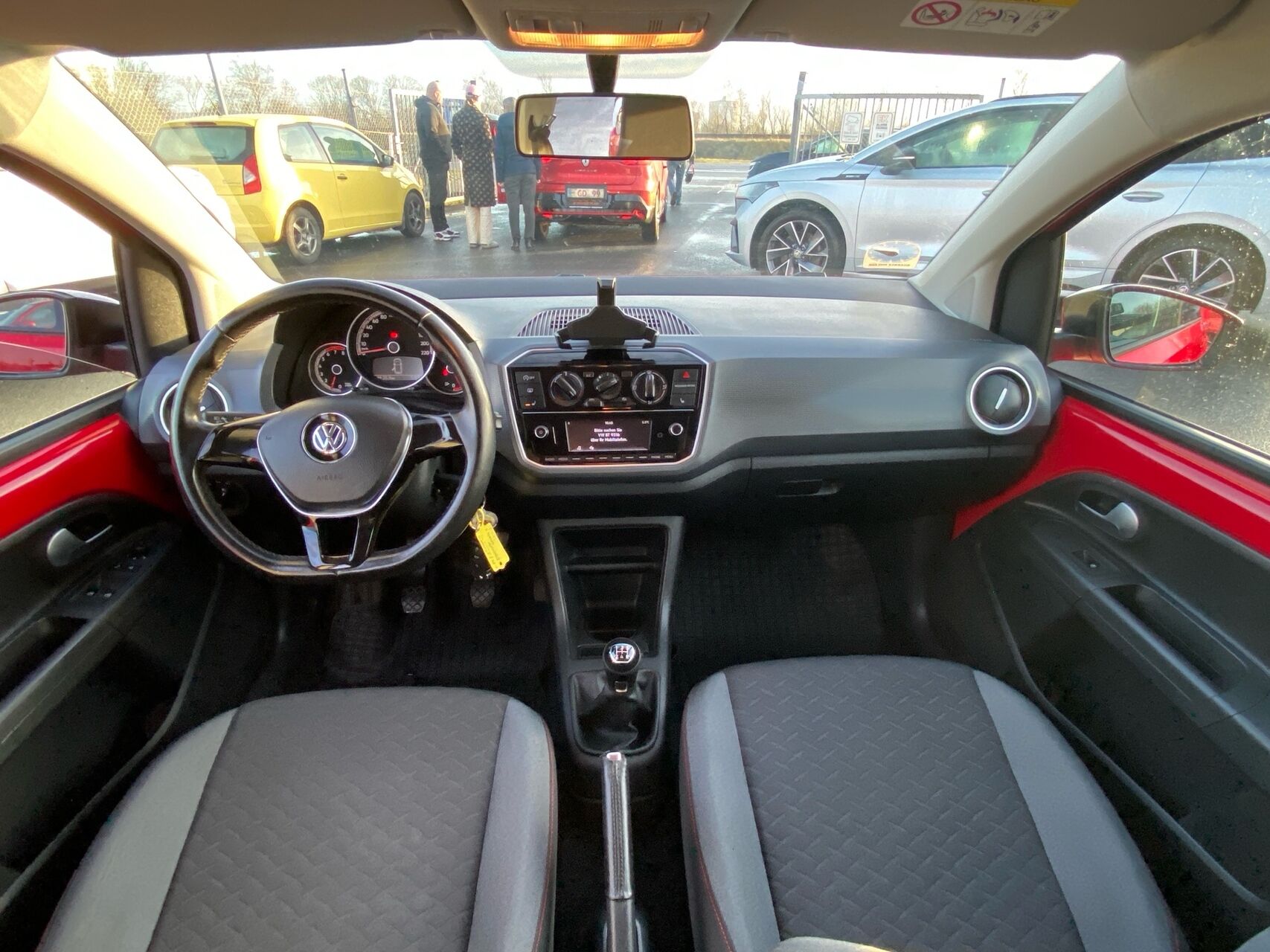 Billede af VW up 1,0 MPI BMT Sound 60HK 5d