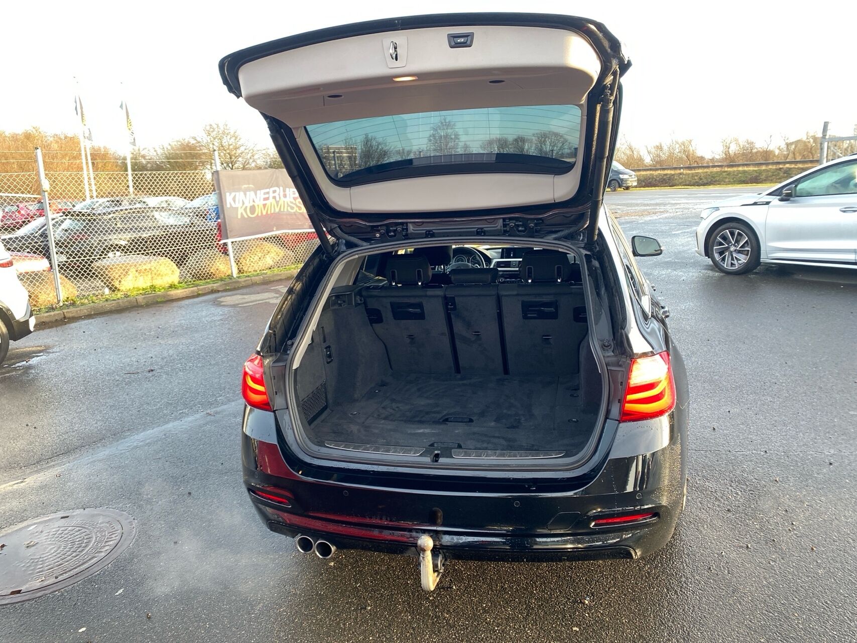 Billede af BMW 320d Touring 2,0 D Steptronic 190HK Stc 8g Aut.