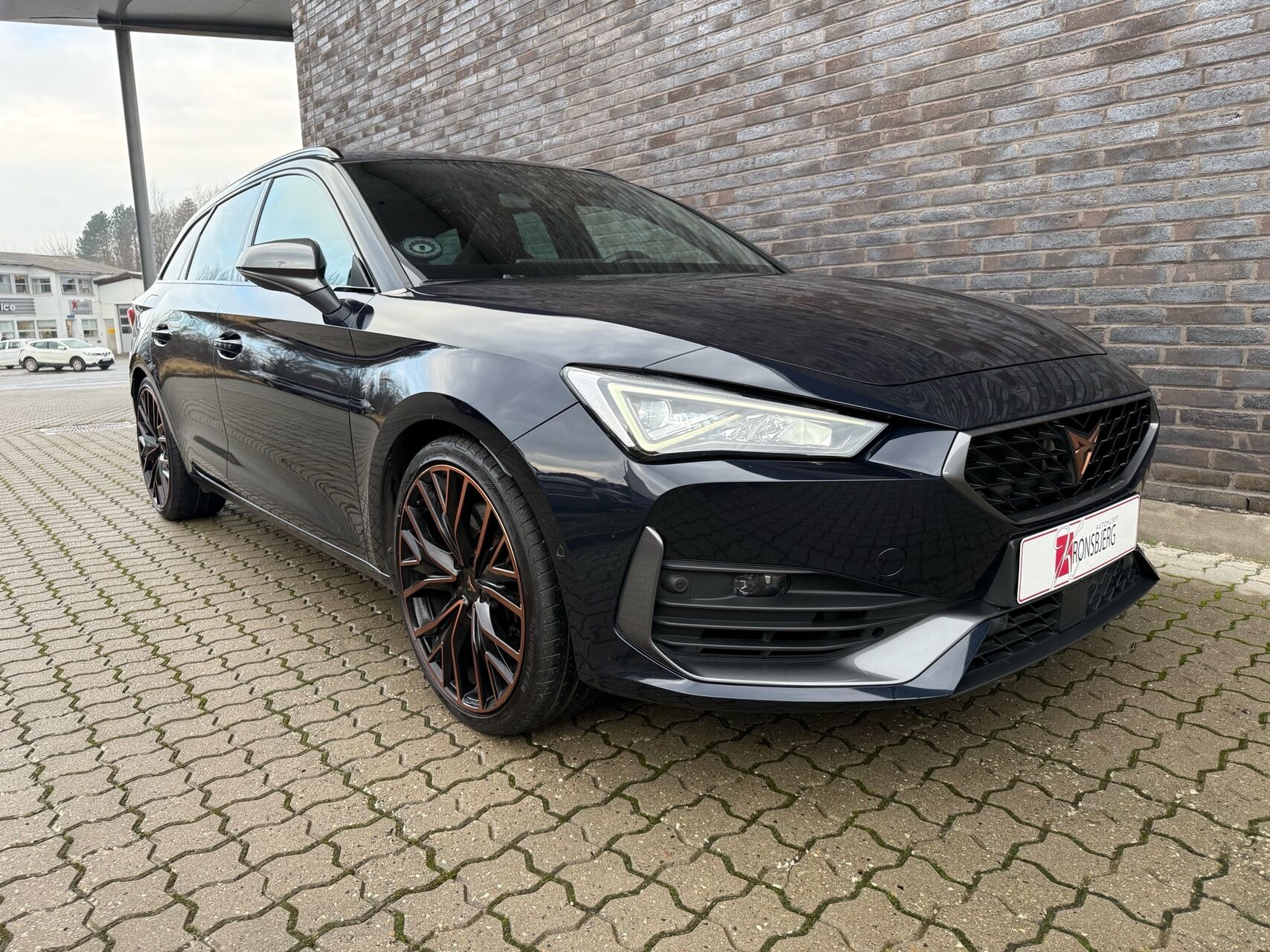 Billede af Cupra Leon Sportstourer 2,0 TSI DSG 4Drive 310HK Stc 7g Aut.