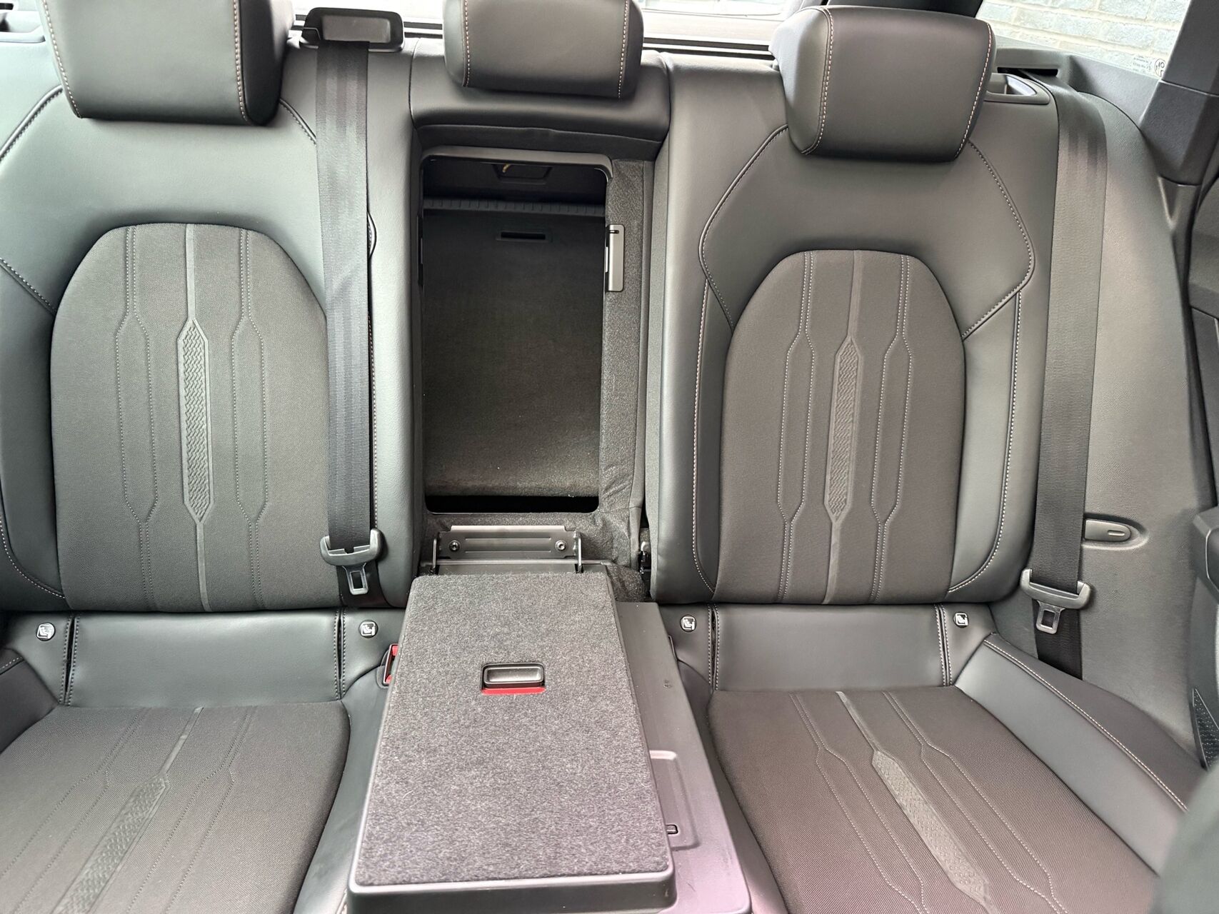 Billede af Cupra Leon Sportstourer 2,0 TSI DSG 4Drive 310HK Stc 7g Aut.