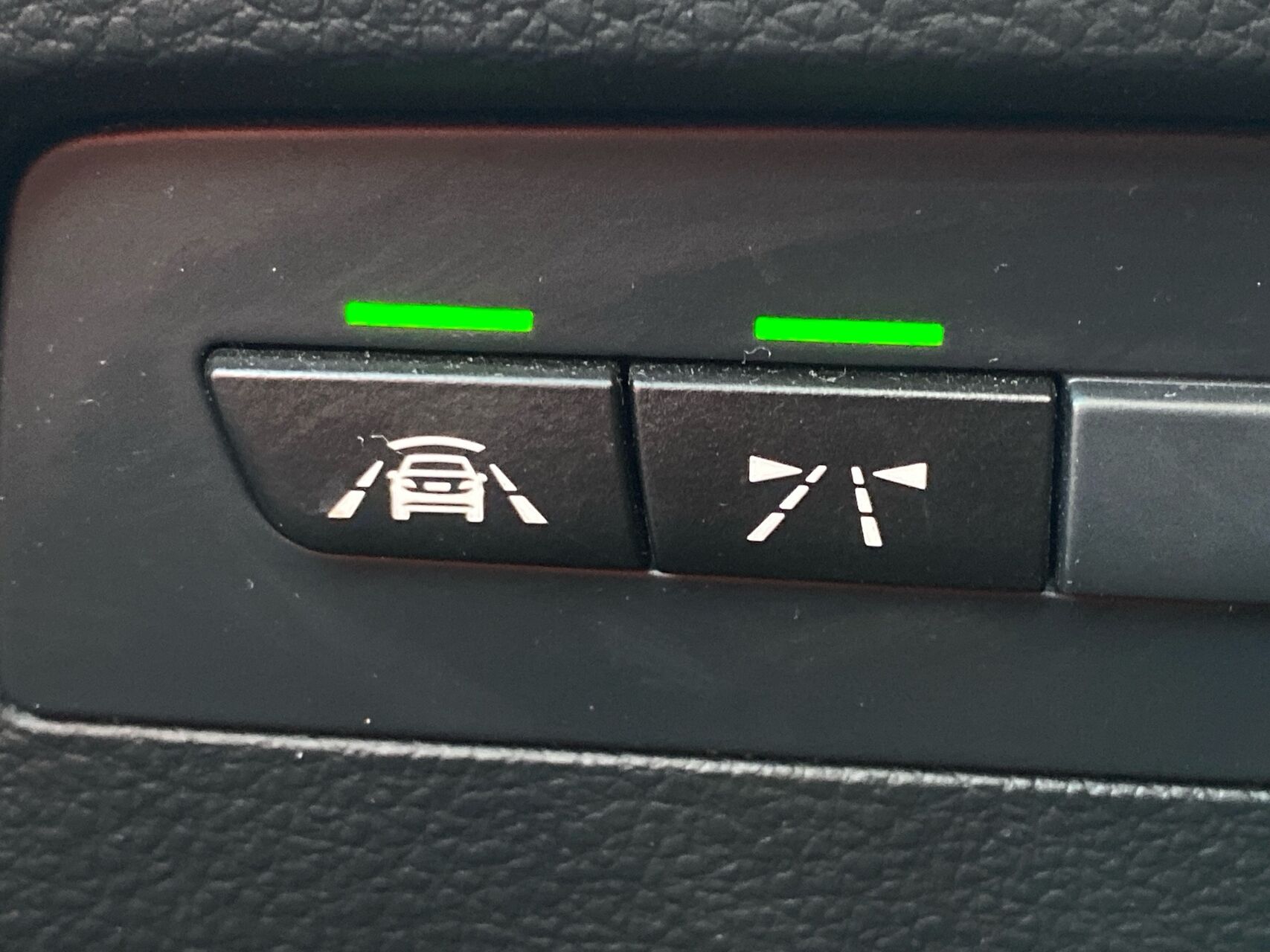 Billede af BMW 320d Touring 2,0 D Steptronic 190HK Stc 8g Aut.