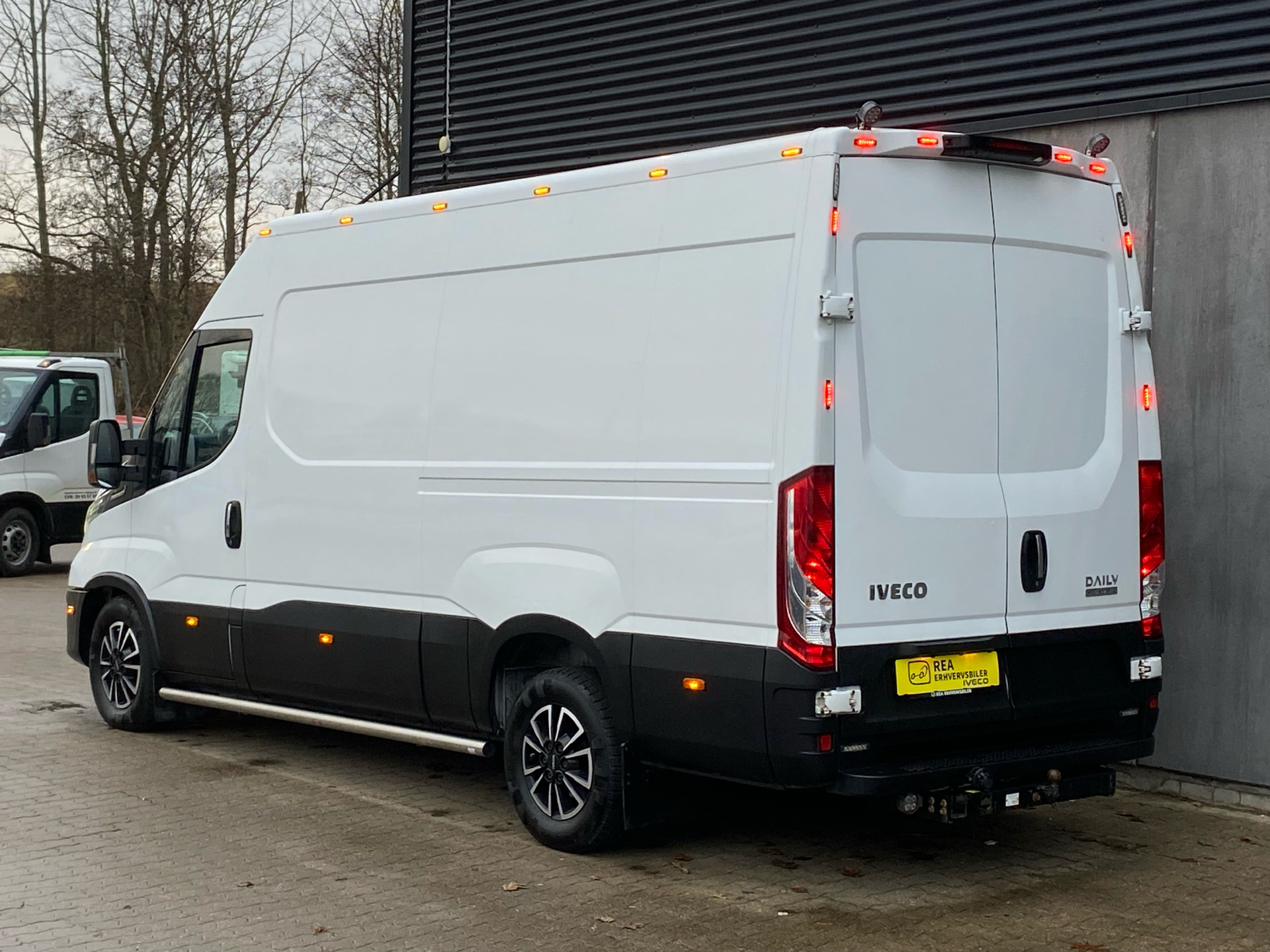 Billede af Iveco Daily 35S21 12m3 3,0 D Hi-Matic 210HK Van 8g Aut.