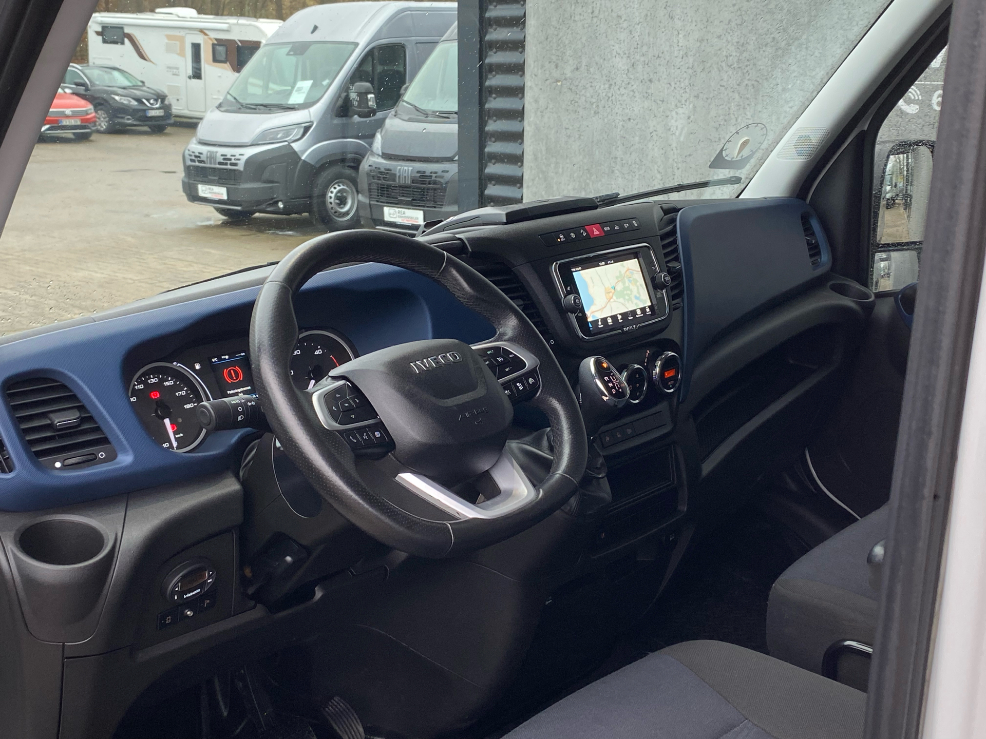 Billede af Iveco Daily 35S21 12m3 3,0 D Hi-Matic 210HK Van 8g Aut.