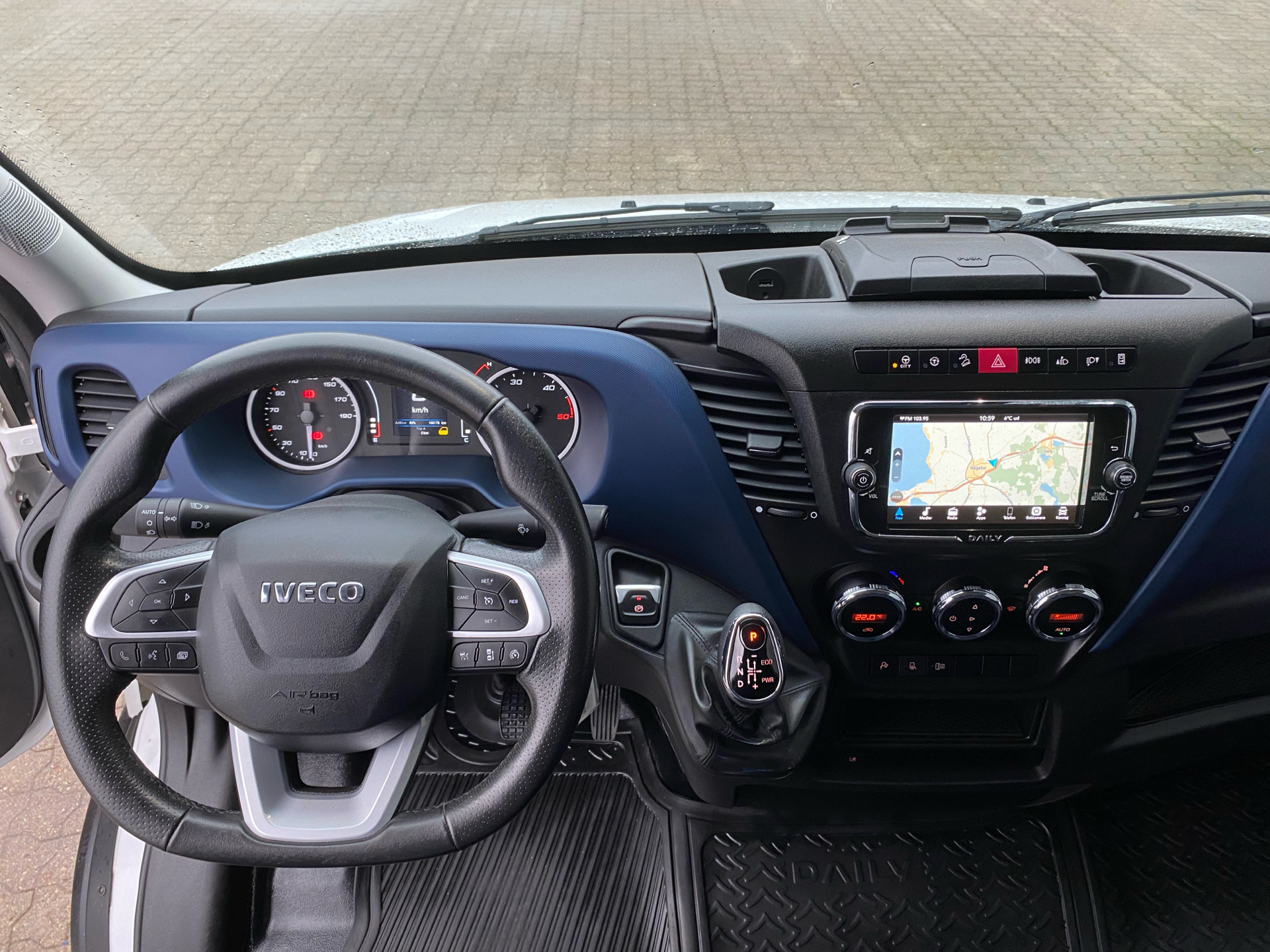 Billede af Iveco Daily 35S21 12m3 3,0 D Hi-Matic 210HK Van 8g Aut.
