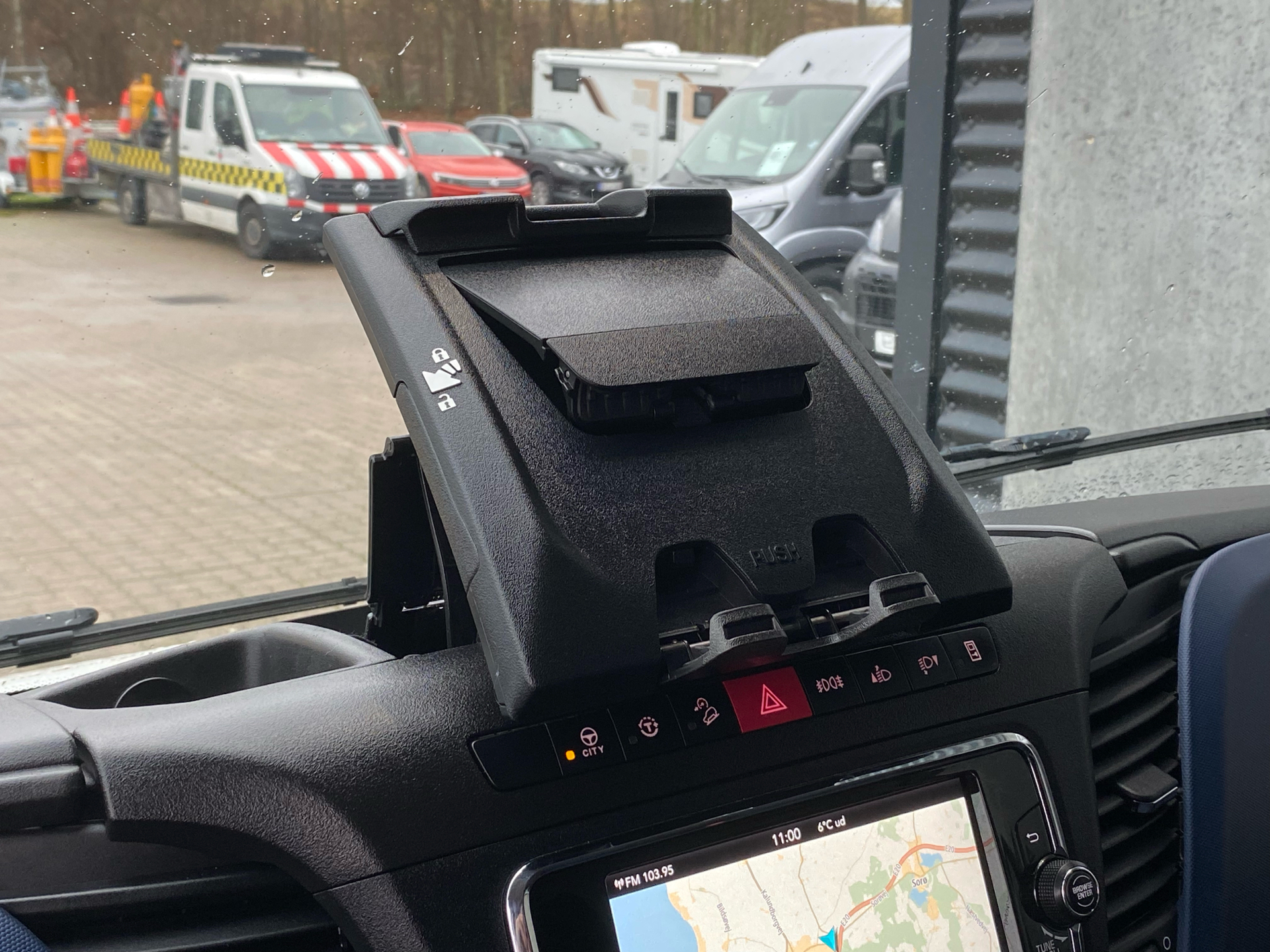 Billede af Iveco Daily 35S21 12m3 3,0 D Hi-Matic 210HK Van 8g Aut.
