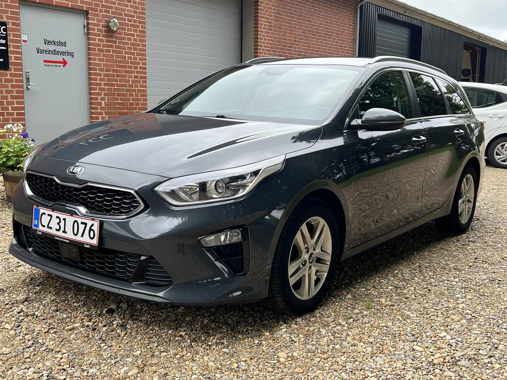 Billede af Kia Ceed SW 1,5 T-GDI  Mild hybrid Comfort m/Upgrade DCT 160HK Stc 7g Aut.