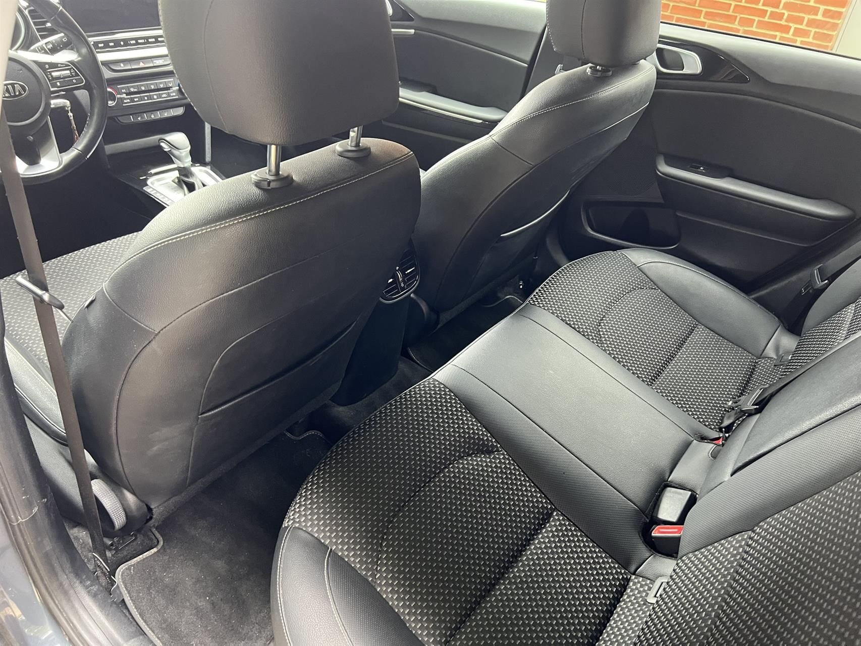 Billede af Kia Ceed SW 1,5 T-GDI  Mild hybrid Comfort m/Upgrade DCT 160HK Stc 7g Aut.