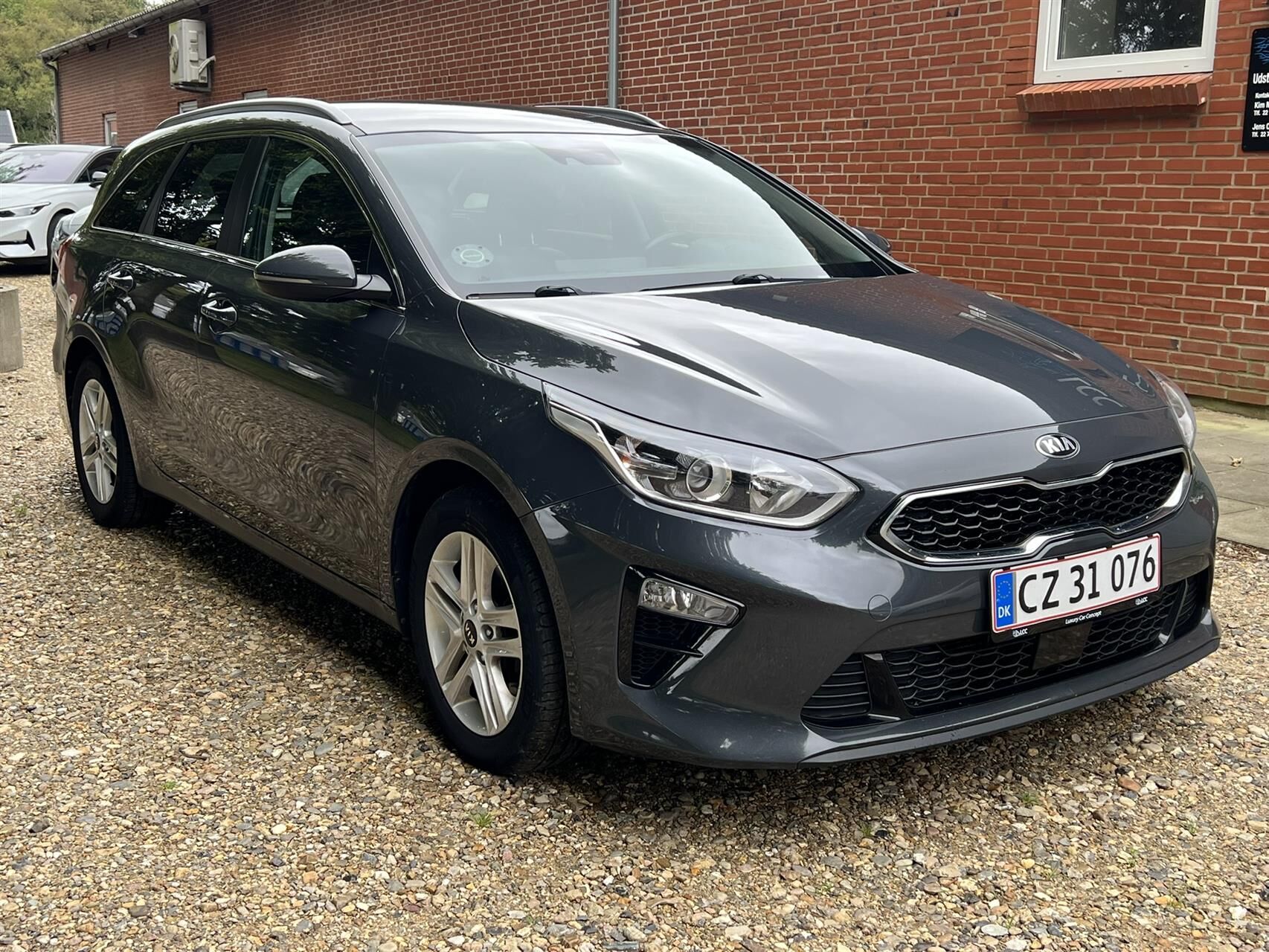 Billede af Kia Ceed SW 1,5 T-GDI  Mild hybrid Comfort m/Upgrade DCT 160HK Stc 7g Aut.