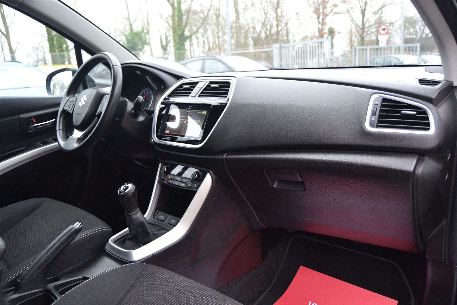 Billede af Suzuki S-Cross 1,0 Boosterjet Active 112HK 5d