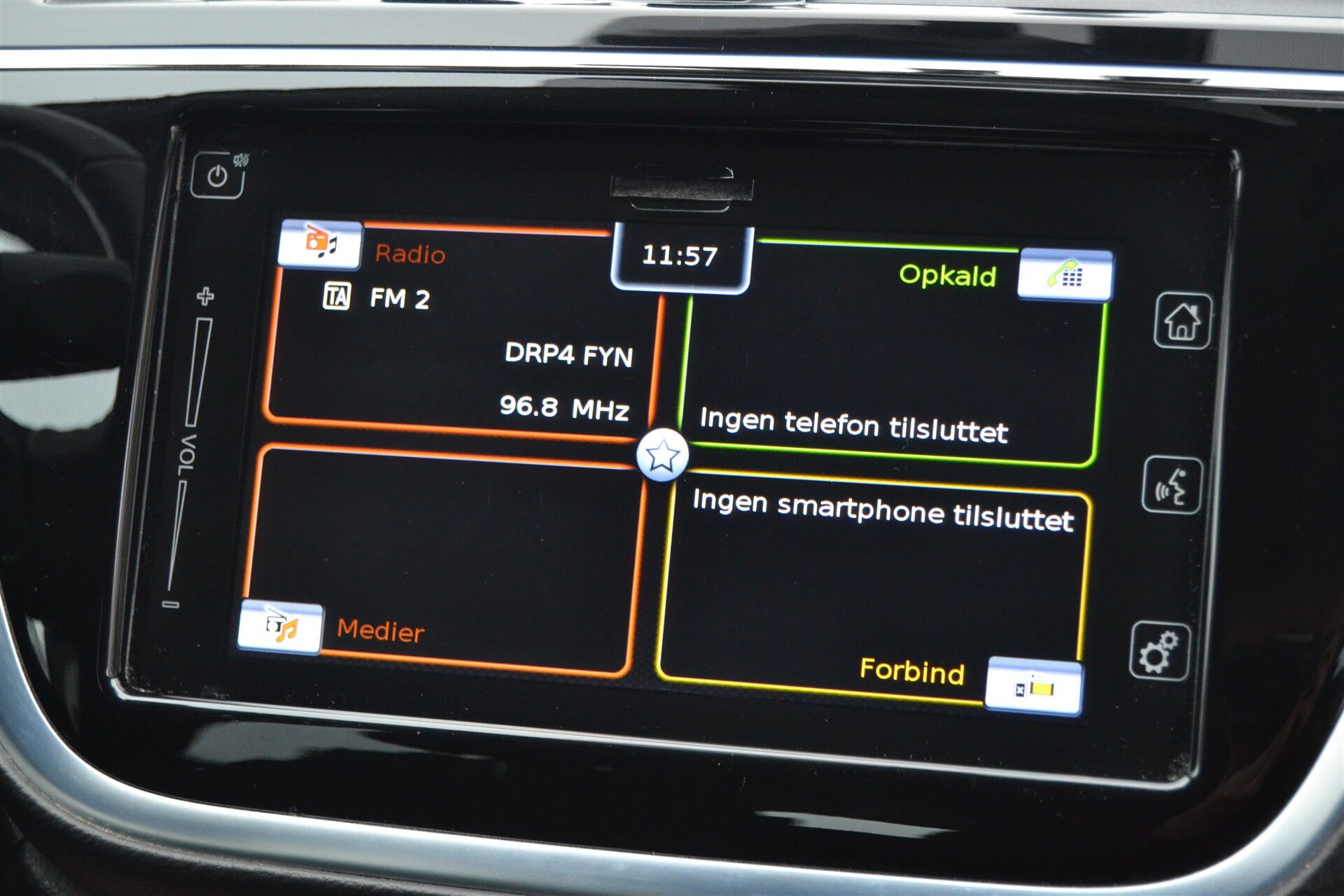 Billede af Suzuki S-Cross 1,0 Boosterjet Active 112HK 5d