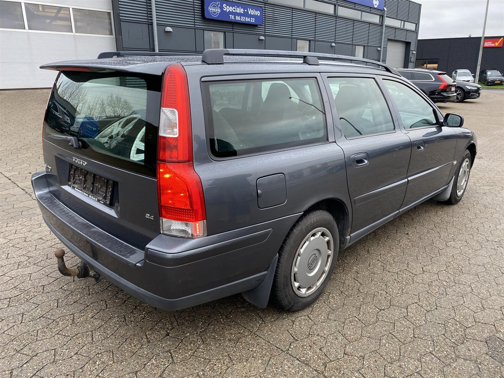 Billede af Volvo V70 2,4 Momentum 140HK Stc