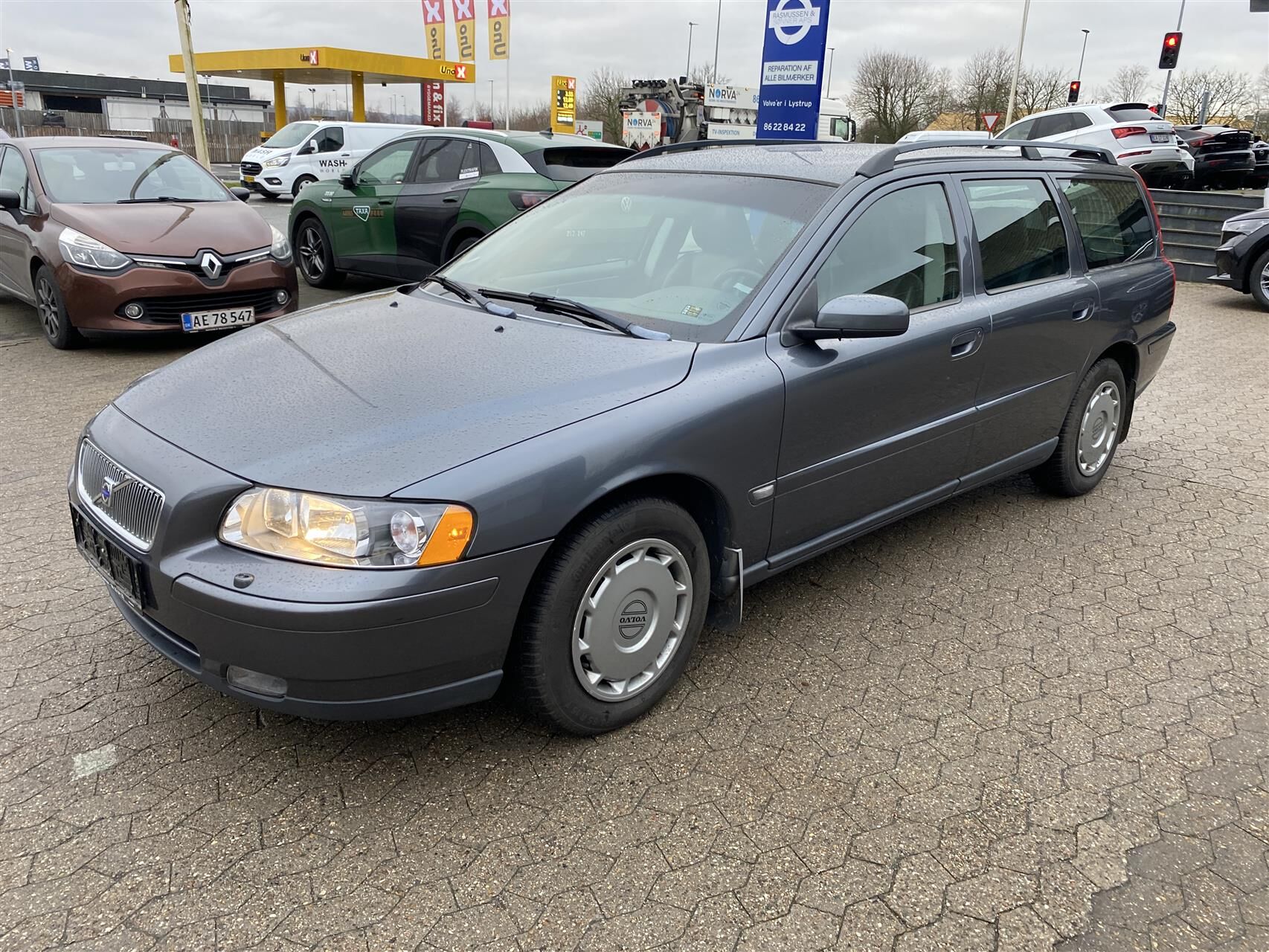Billede af Volvo V70 2,4 Momentum 140HK Stc
