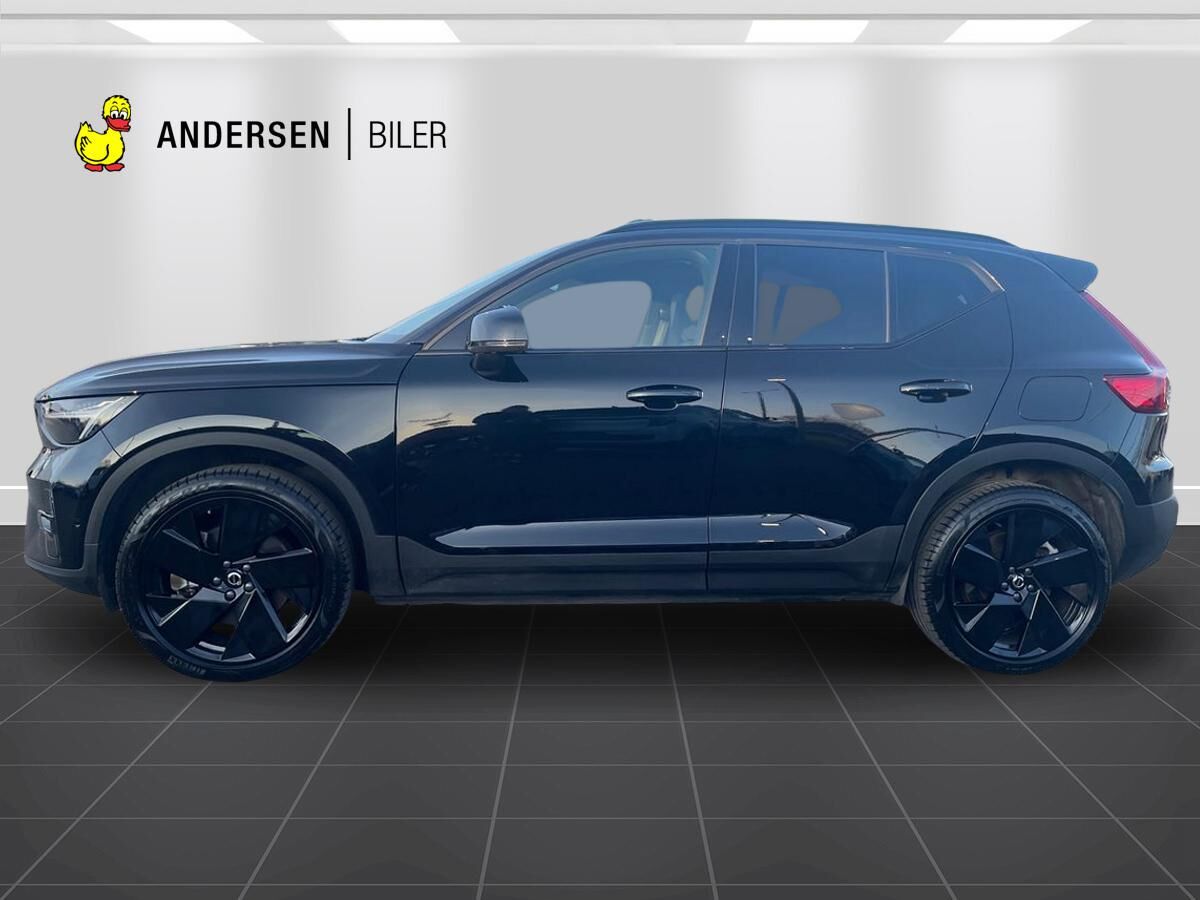 Billede af Volvo EX40 Single Motor Extended Range Black Edition 252HK 5d Aut.