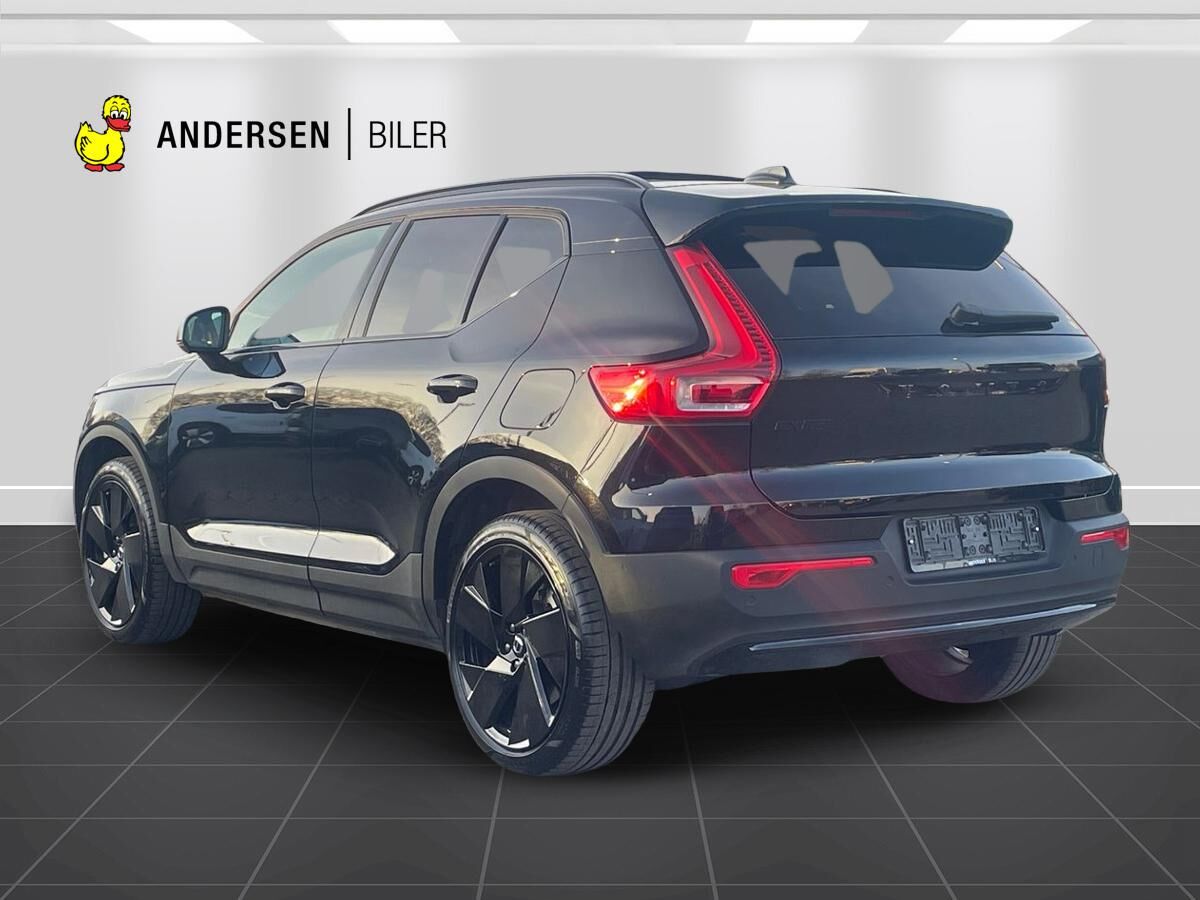 Billede af Volvo EX40 Single Motor Extended Range Black Edition 252HK 5d Aut.