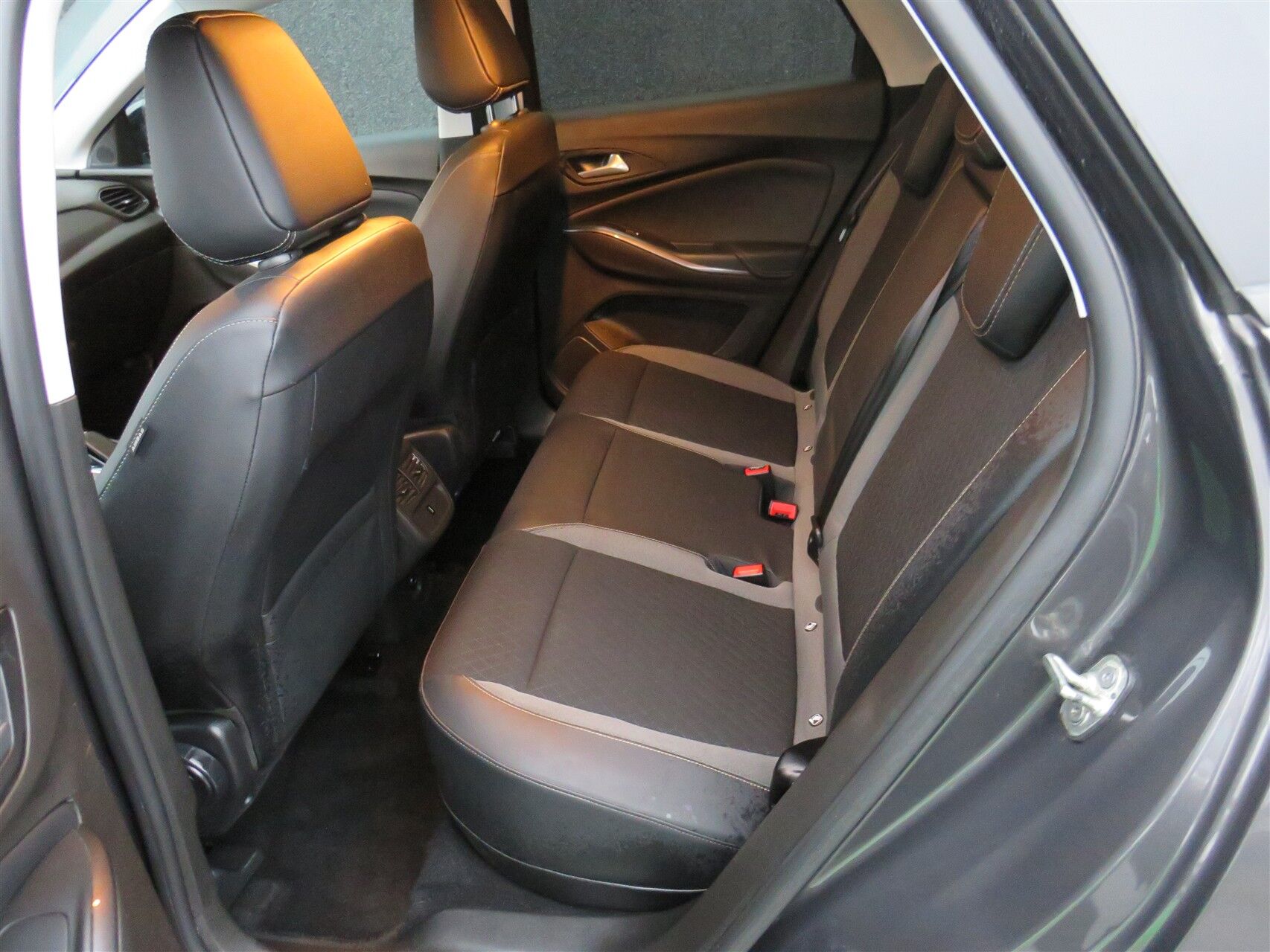 Billede af Opel Grandland X 1,6 PHEV  Plugin-hybrid Cosmo Prestige Pack AWD 300HK 5d 8g Aut.