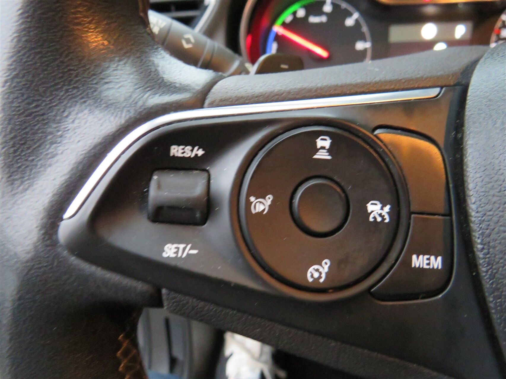 Billede af Opel Grandland X 1,6 PHEV  Plugin-hybrid Cosmo Prestige Pack AWD 300HK 5d 8g Aut.