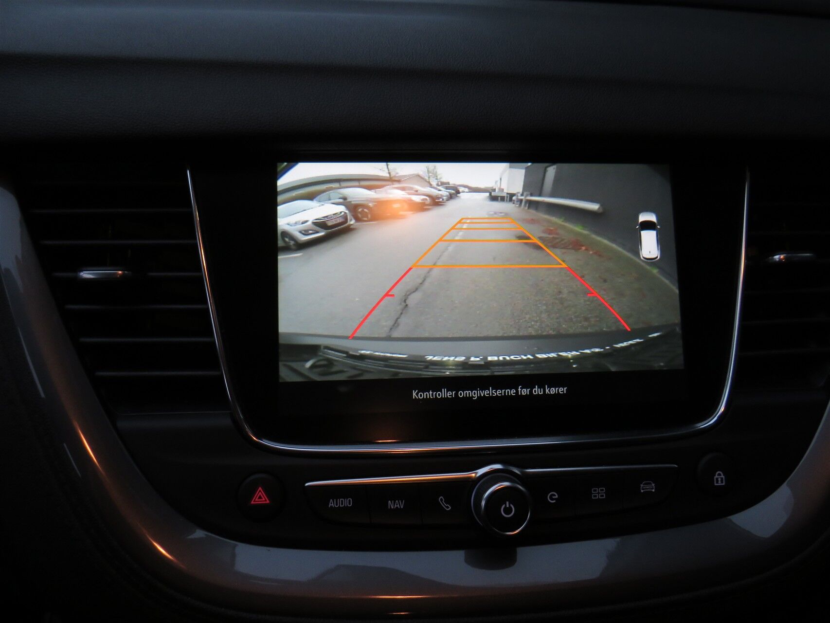 Billede af Opel Grandland X 1,6 PHEV  Plugin-hybrid Cosmo Prestige Pack AWD 300HK 5d 8g Aut.