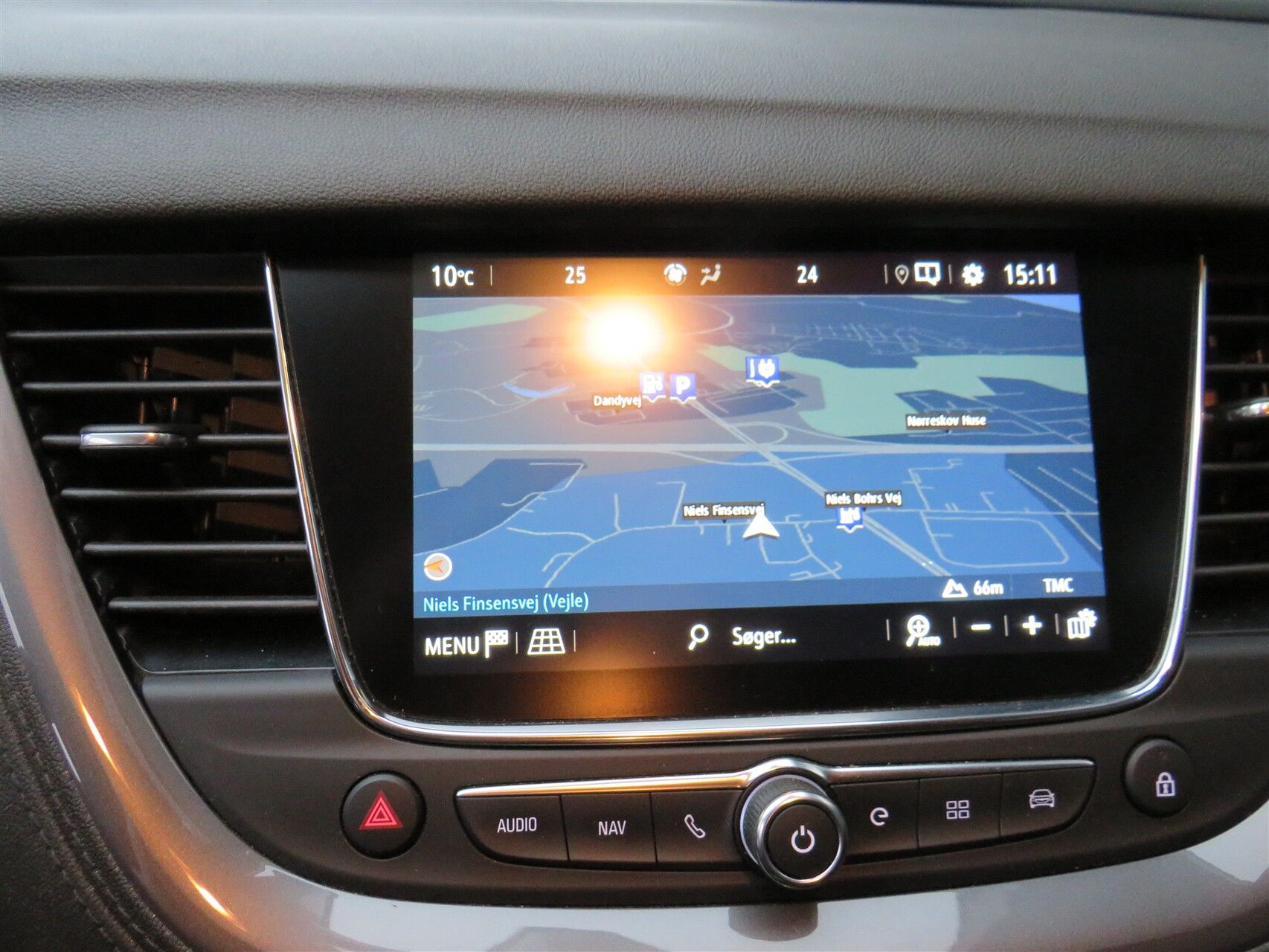 Billede af Opel Grandland X 1,6 PHEV  Plugin-hybrid Cosmo Prestige Pack AWD 300HK 5d 8g Aut.